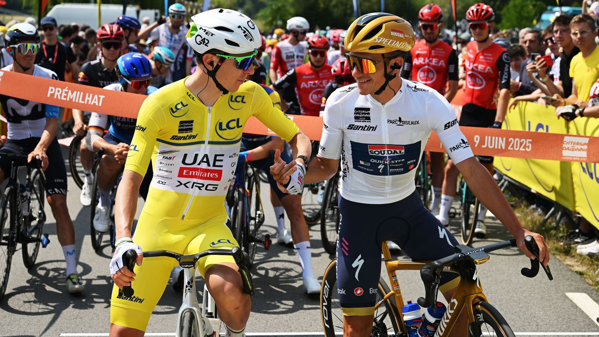 Tadej Pogacar au départ de la course en ligne et du chrono au Rwanda, comme Remco Evenepoel