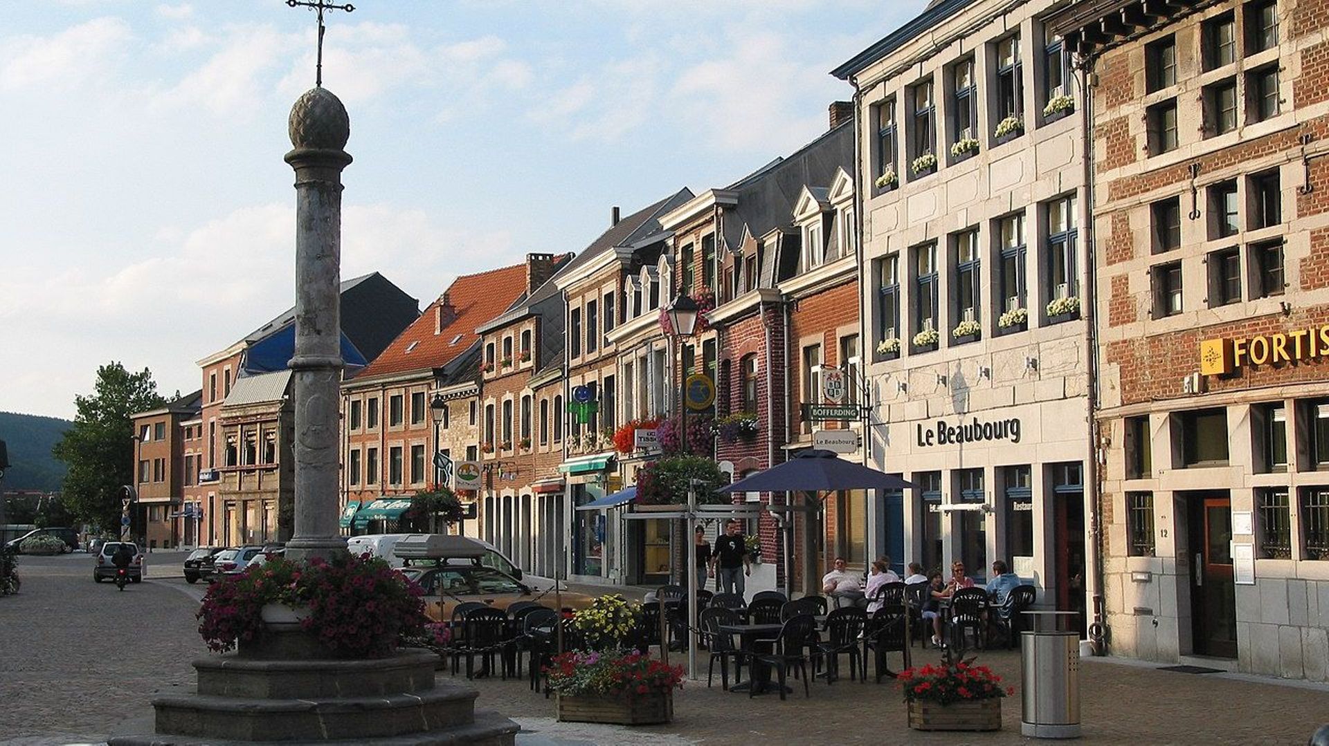 La place du Perron du Theux (Province de Liège)