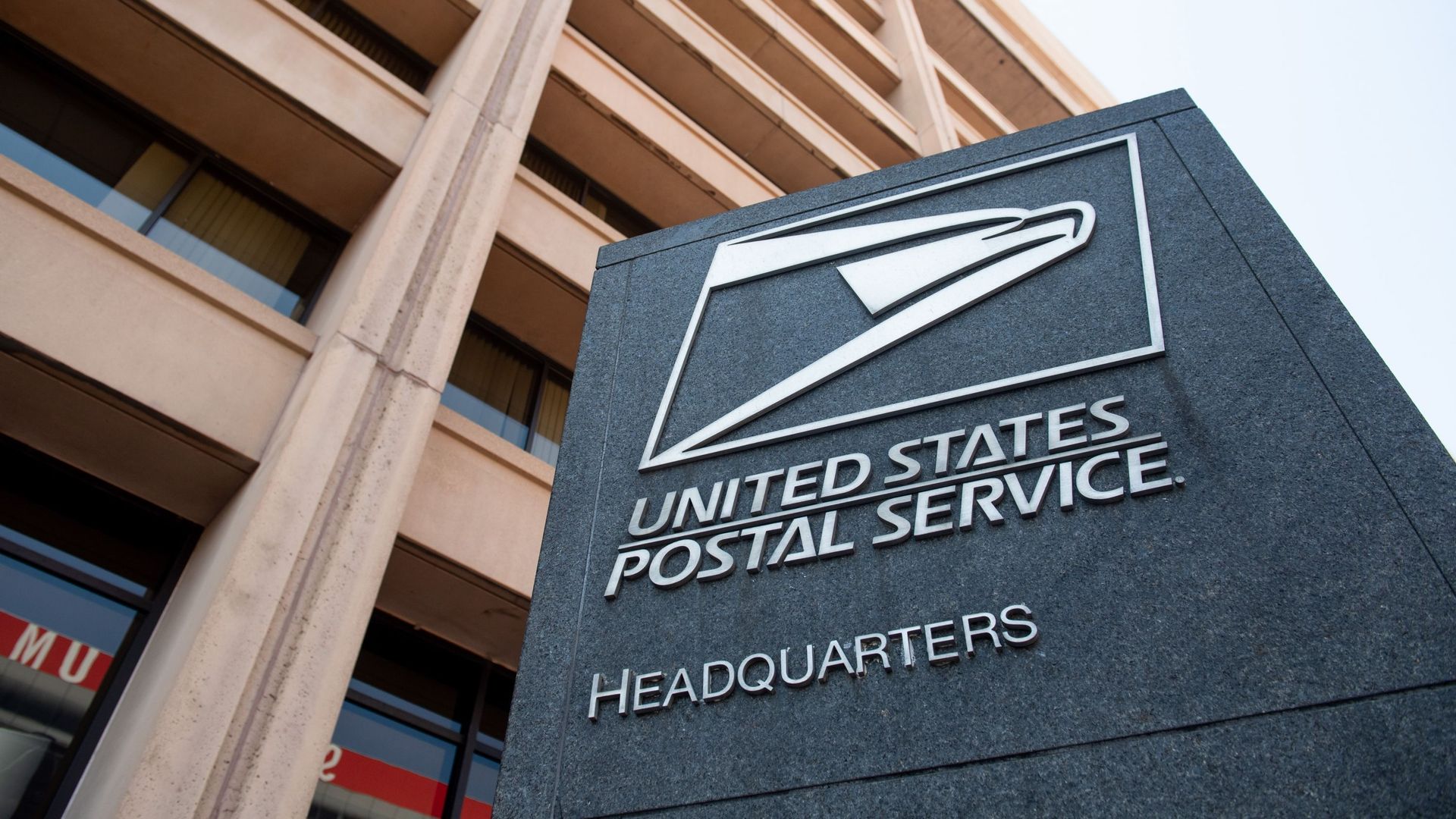 US Postal Service says will halt changes blamed for delays