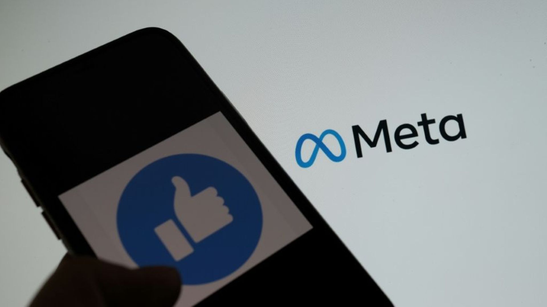 Meta va mettre en place un dispositif spécial pour éviter que ses plateformes Facebook, WhatsApp et Instagram ne soient utilisées pour perturber l'élection présidentielle française