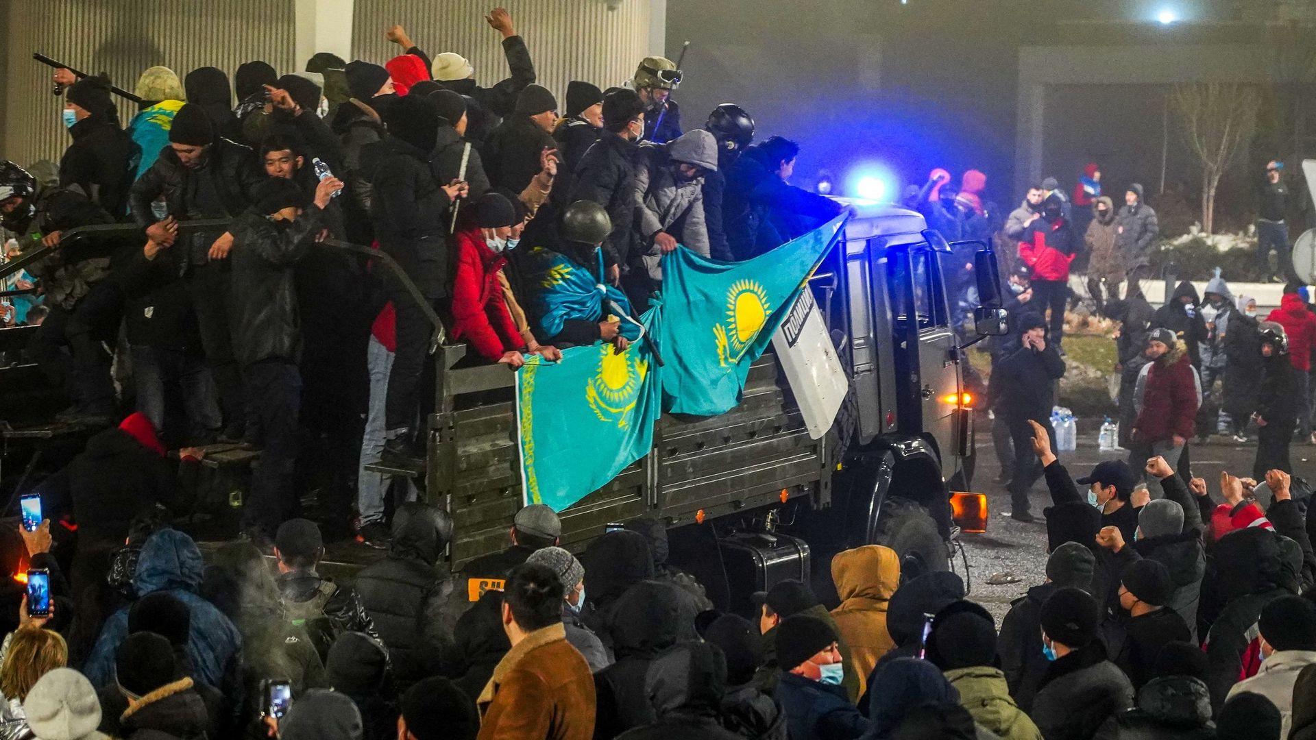 Manifestation contre la hausse des prix du gaz à Almaty, Kazakhstan le 5 janvier 2022.