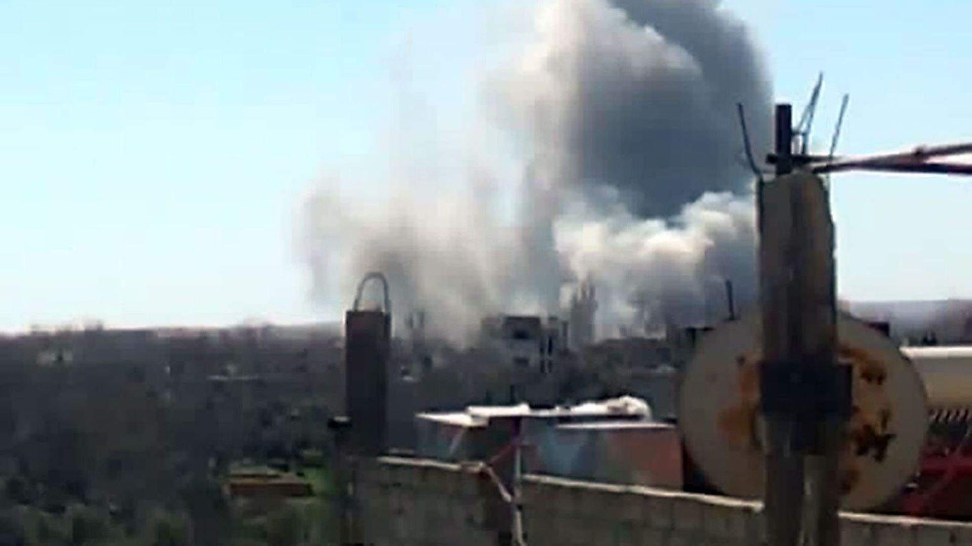 Syrie: de violents combats secouent la capitale, Damas