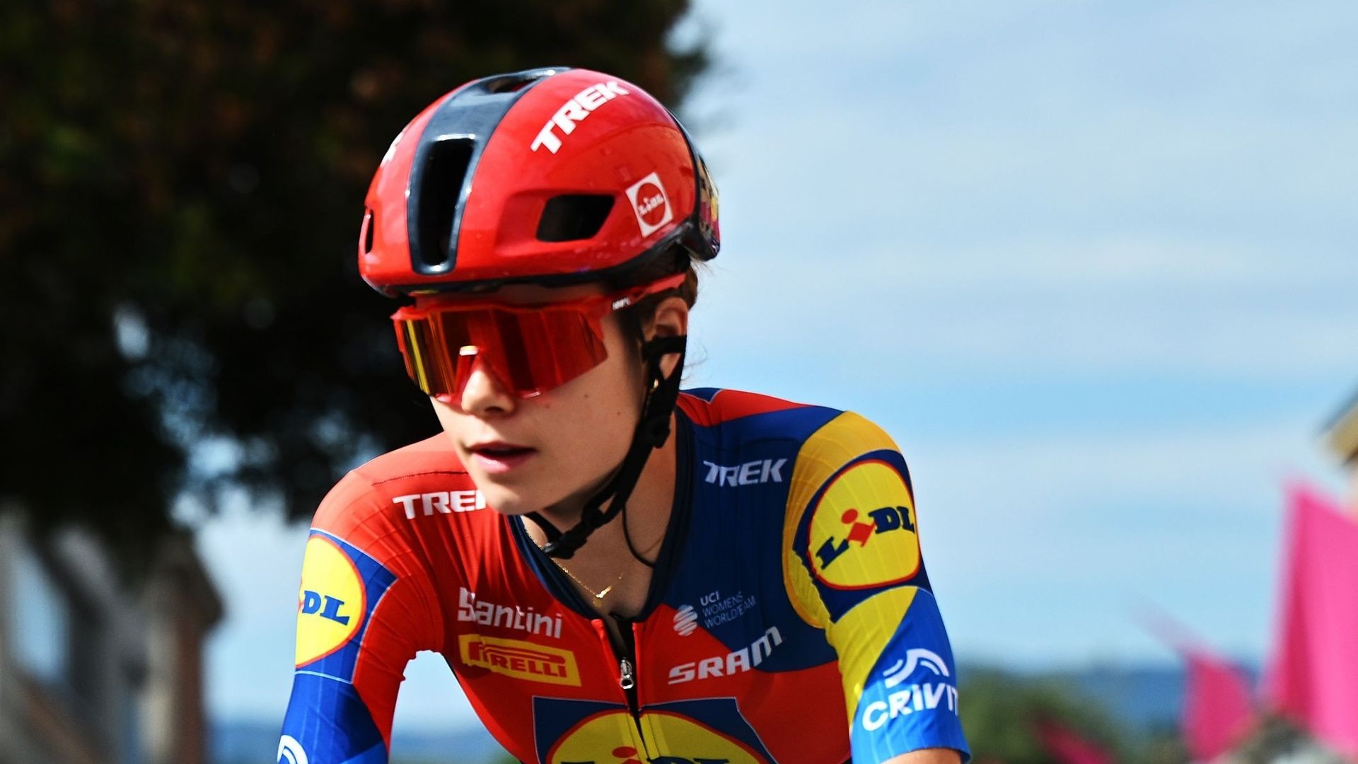 Tour de l’Avenir : Isabella Holmgren première leader, Lore De Schepper 6e du prologue de Tignes