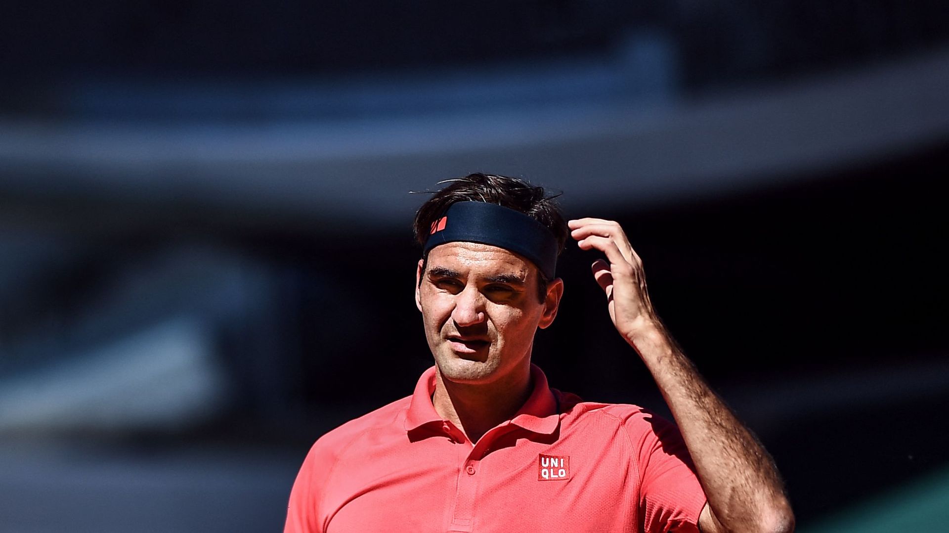 Roger Federer s’est qualifié pour le deuxième tour de Roland-Garros.