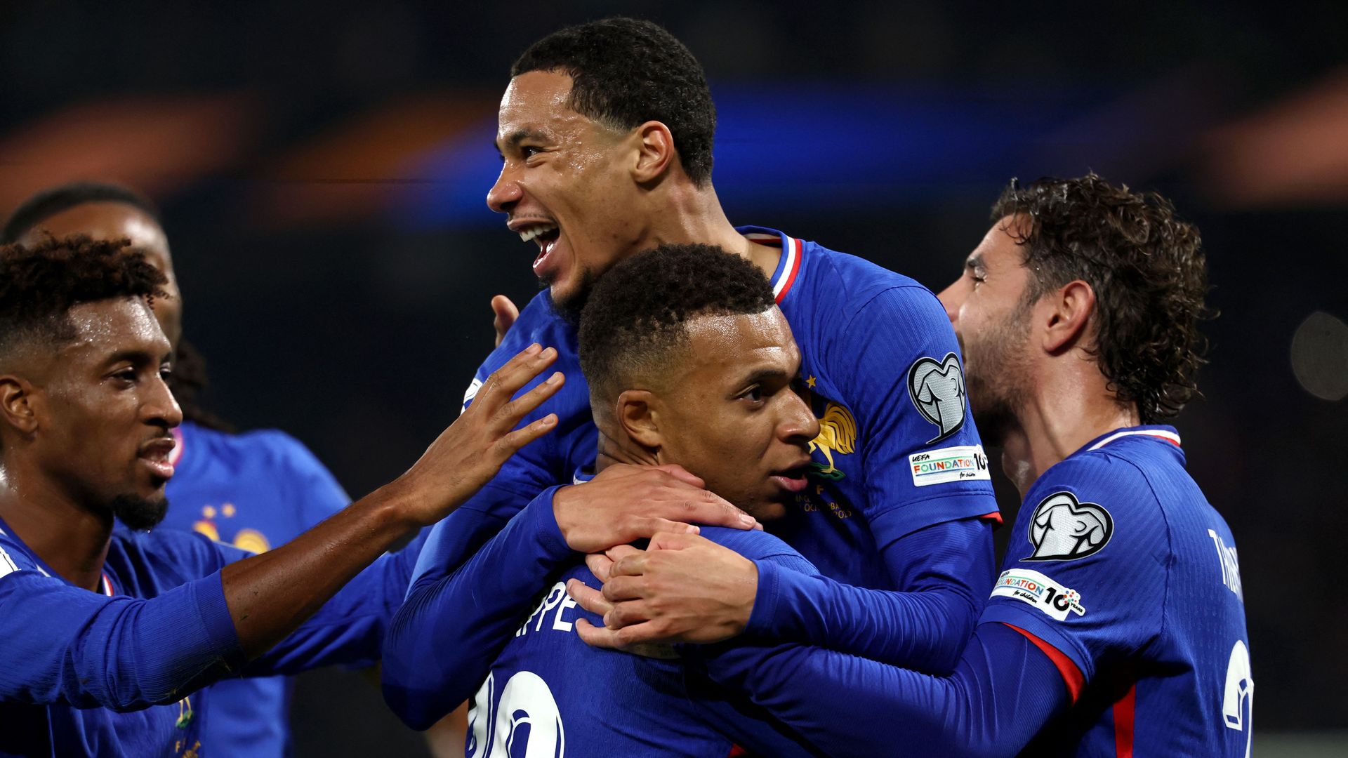 La France, portée par Kylian Mbappé, se rapproche du Mondial 2026, l’Allemagne déroule contre le Luxembourg