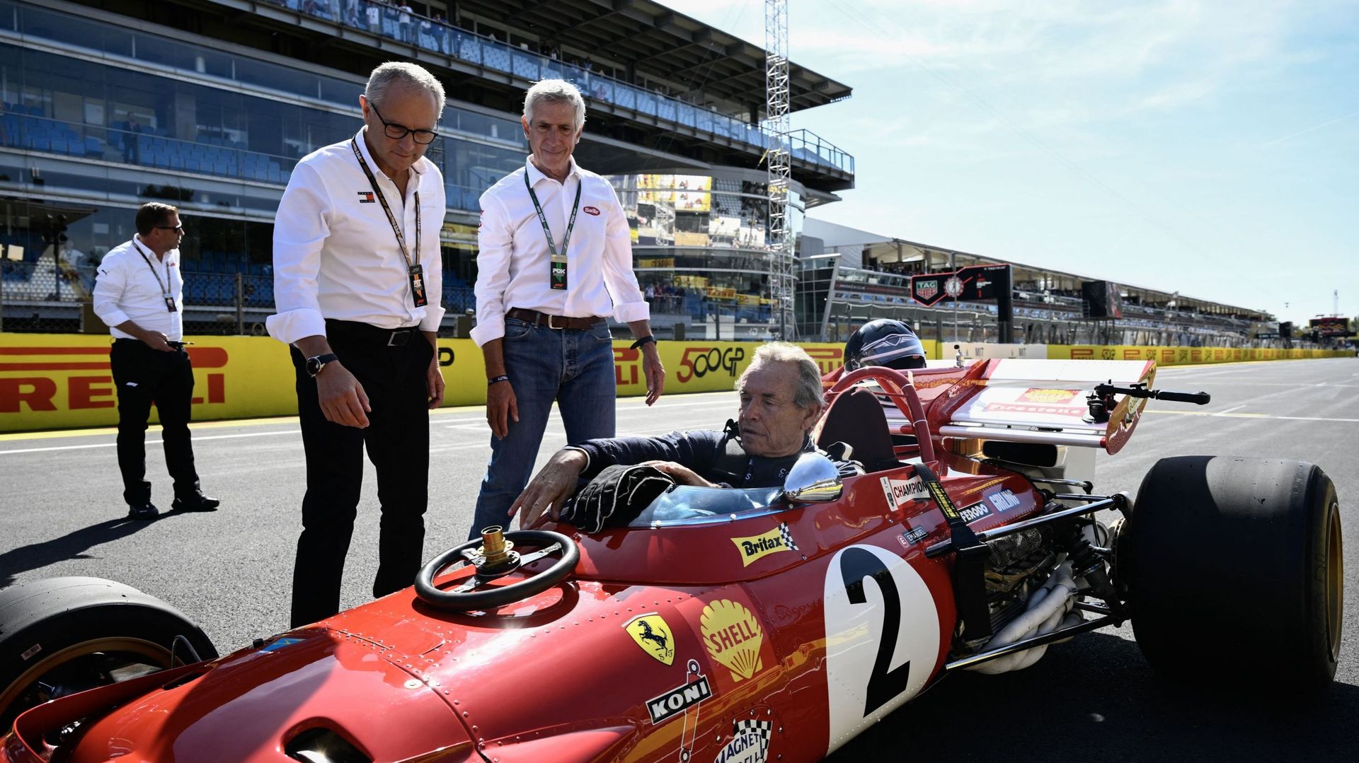 F1 Italie - Mis à l’honneur à Monza, Jacky Ickx roule au volant de sa Ferrari des années 1970 : "C’est merveilleux"
