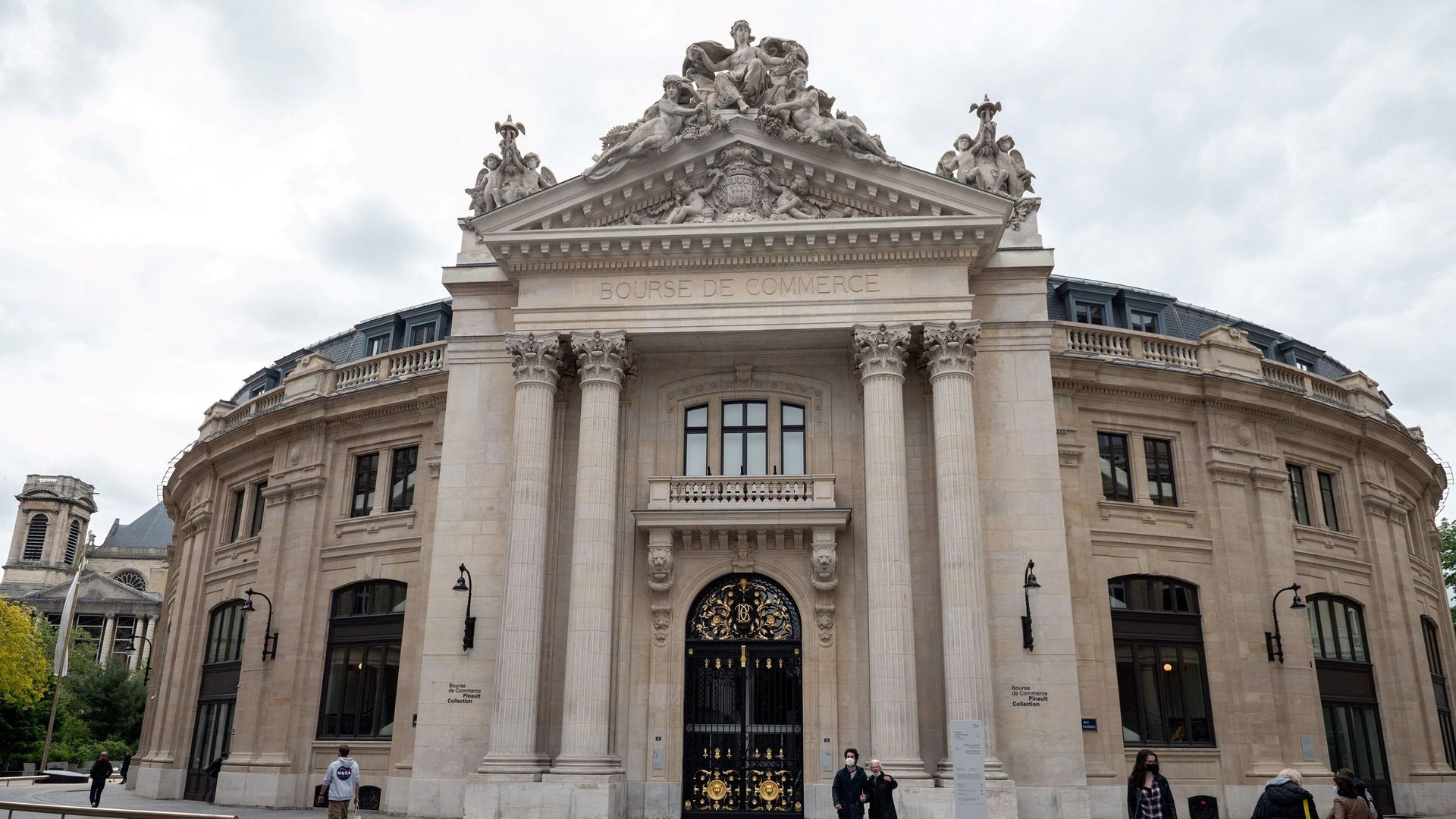 Paris, plus que jamais attractive pour les collectionneurs et acteurs du monde de l’art ?