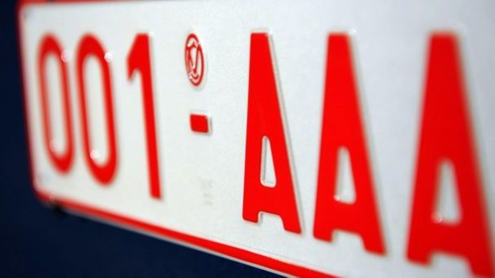 Les nouvelles plaques, plus chères, rapporteront 18 millions à l'Etat