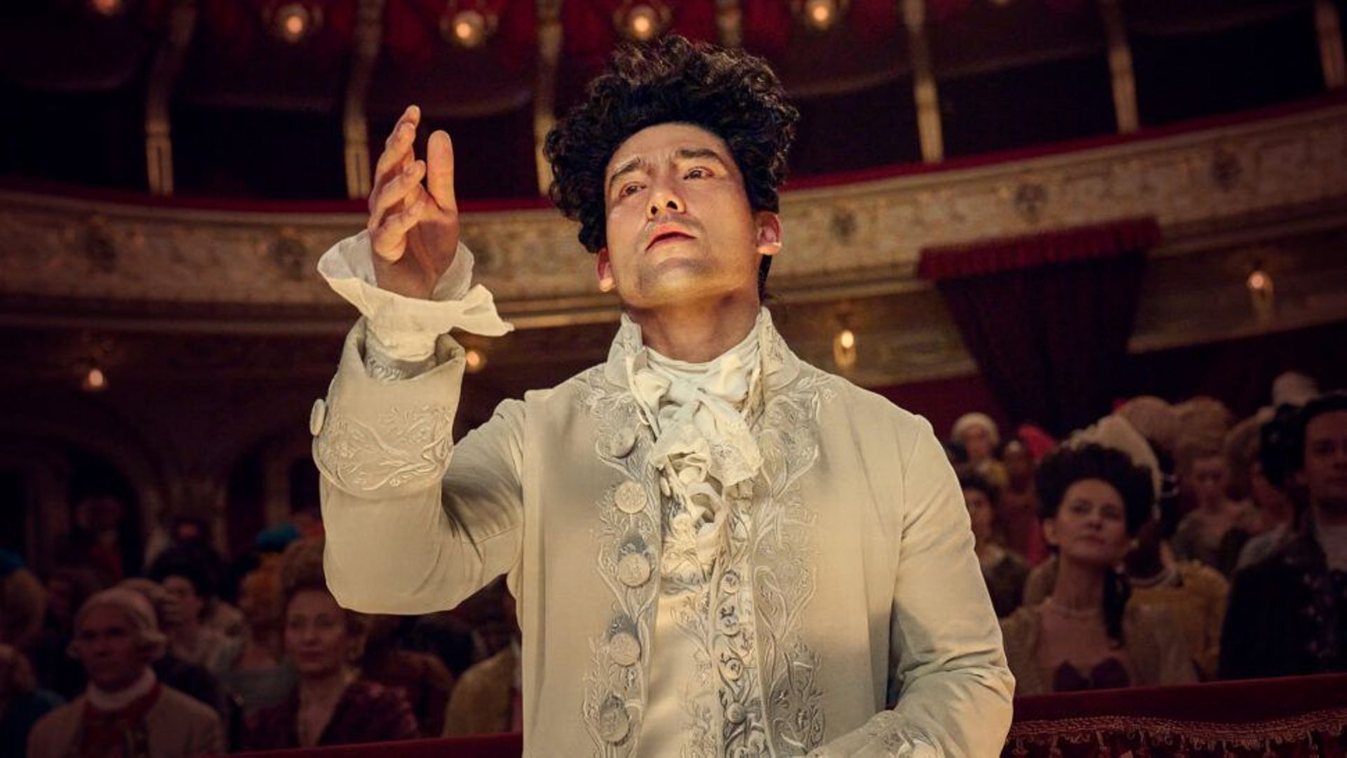 Découvrez la bande-annonce de la nouvelle série "Amadeus", qui romance la rivalité entre Mozart et Salieri