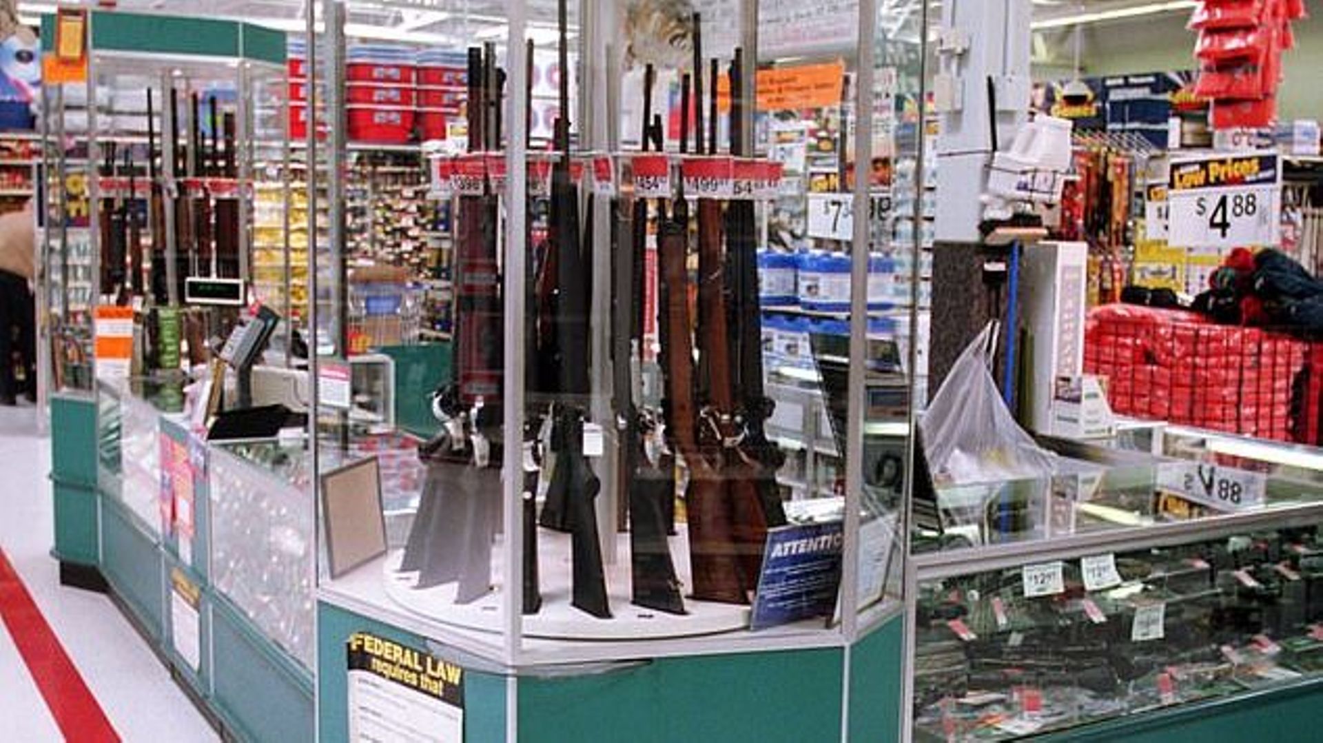 USA: Walmart va cesser de vendre les munitions pour les armes de poing et les semi-automatiques