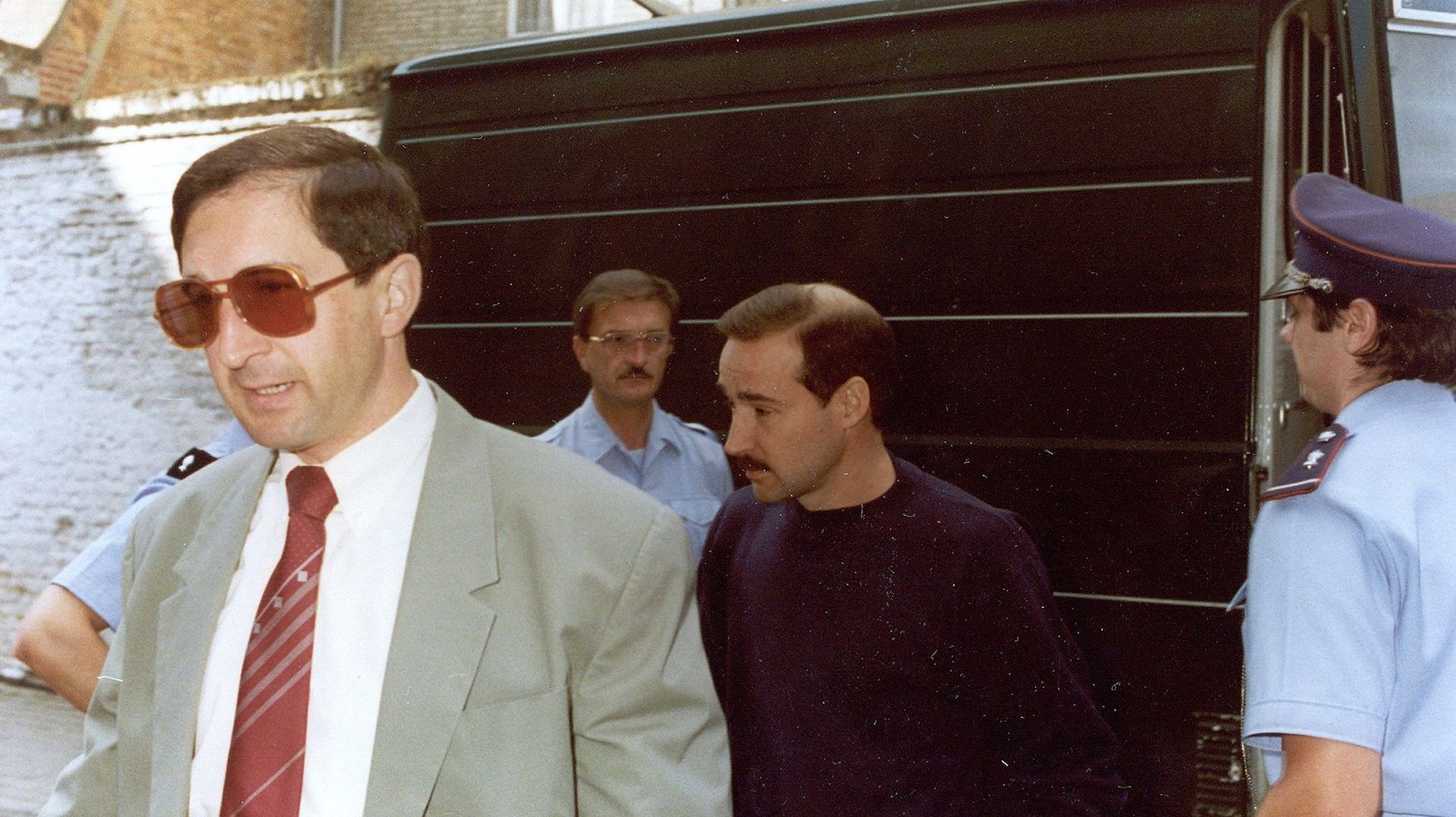 Madani Bouhouche et Robert Beijer (arrière-plan), 1991