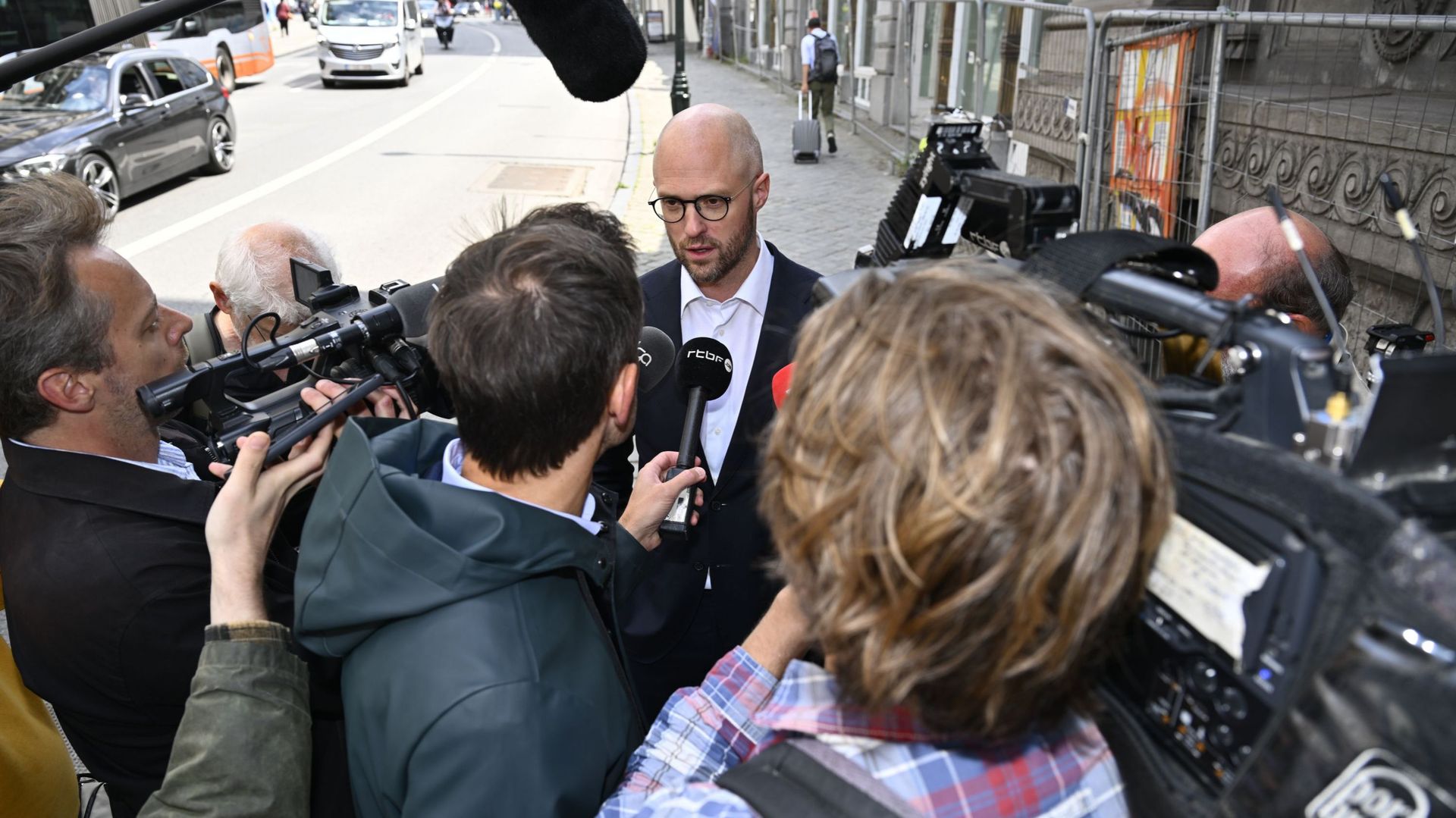 Formation bruxelloise : des groupes de travail technique activés, Leisterh rédigera une nouvelle note budgétaire
