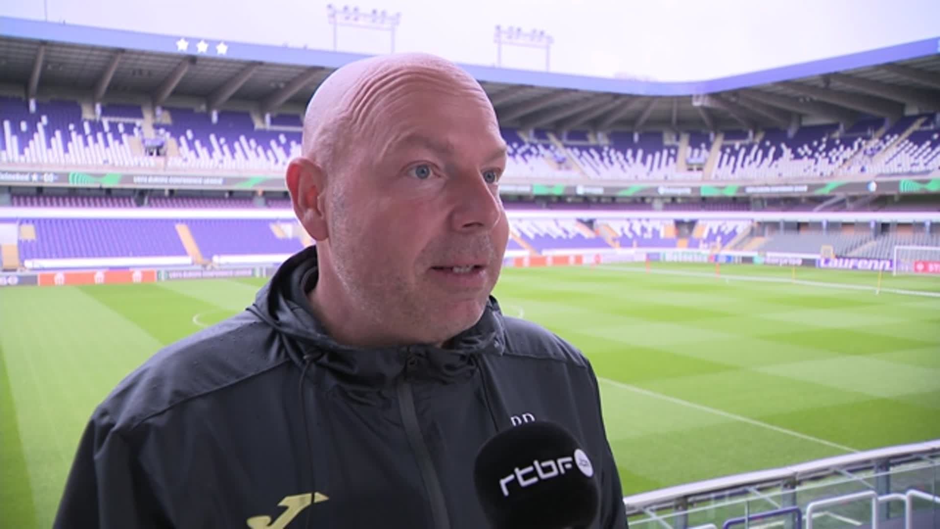 Regardez RSC Anderlecht - Standard de Liège : Brian Riemer en