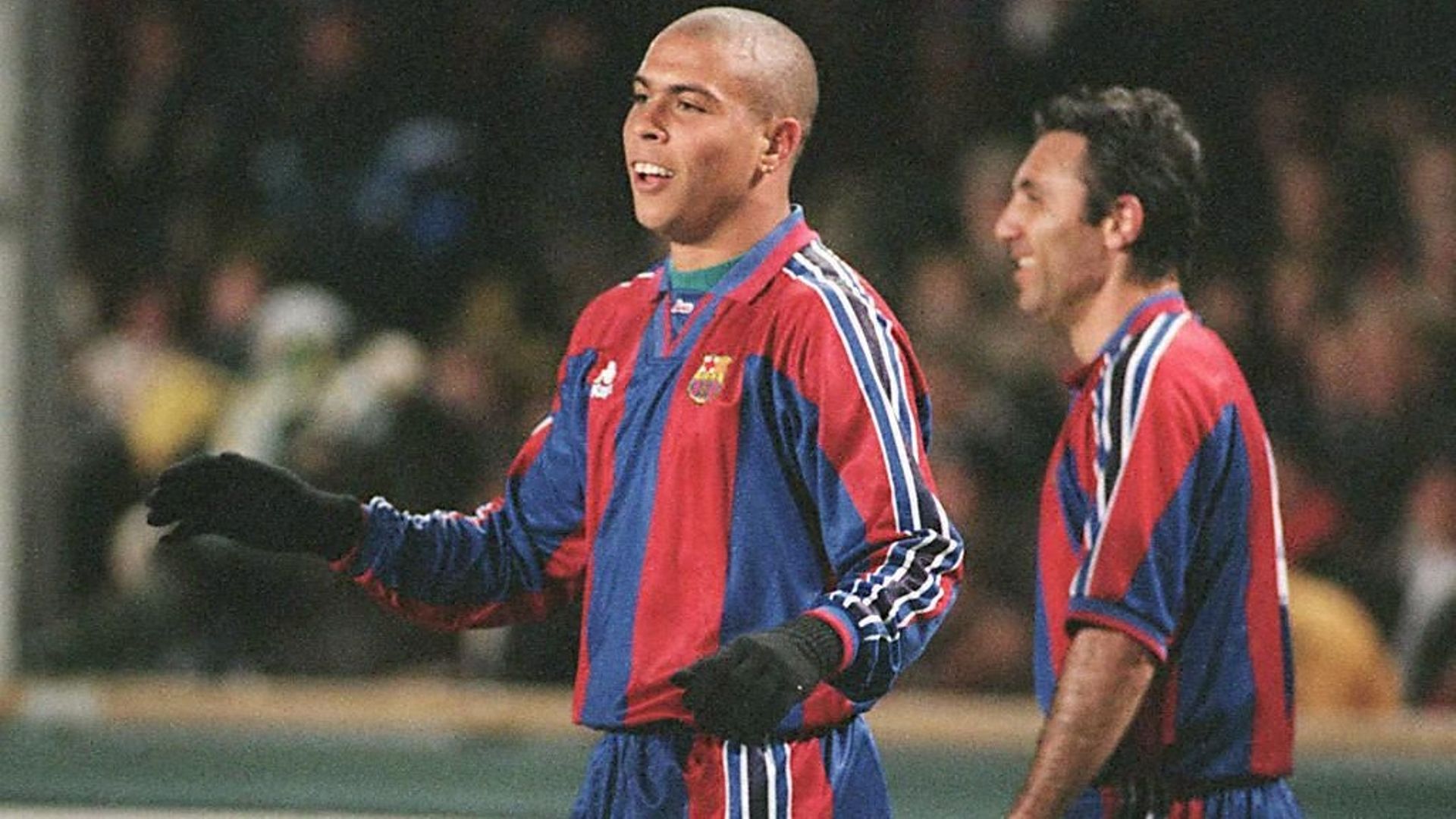 Football, Liga : Ronaldo avec la vareuse du FC Barcelone durant la saison 1996-1997