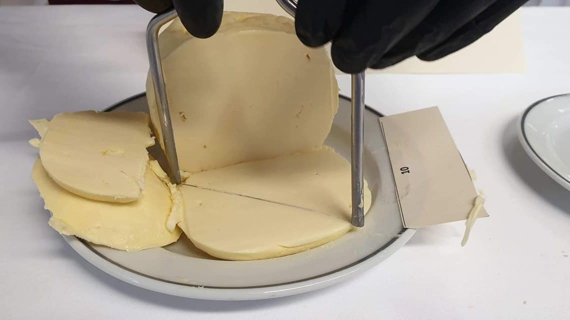 Le concours vise à la promotion du beurre fermier au lait cru non salé produit en Wallonie.