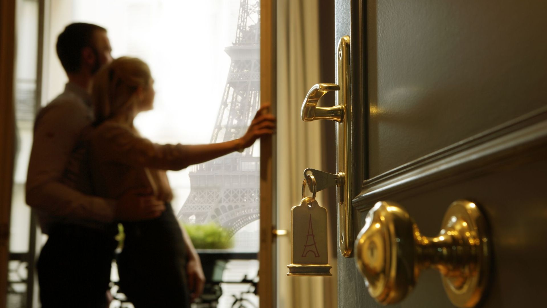Après le Covid, l'hôtellerie parisienne cible une nouvelle clientèle : les Parisiens.