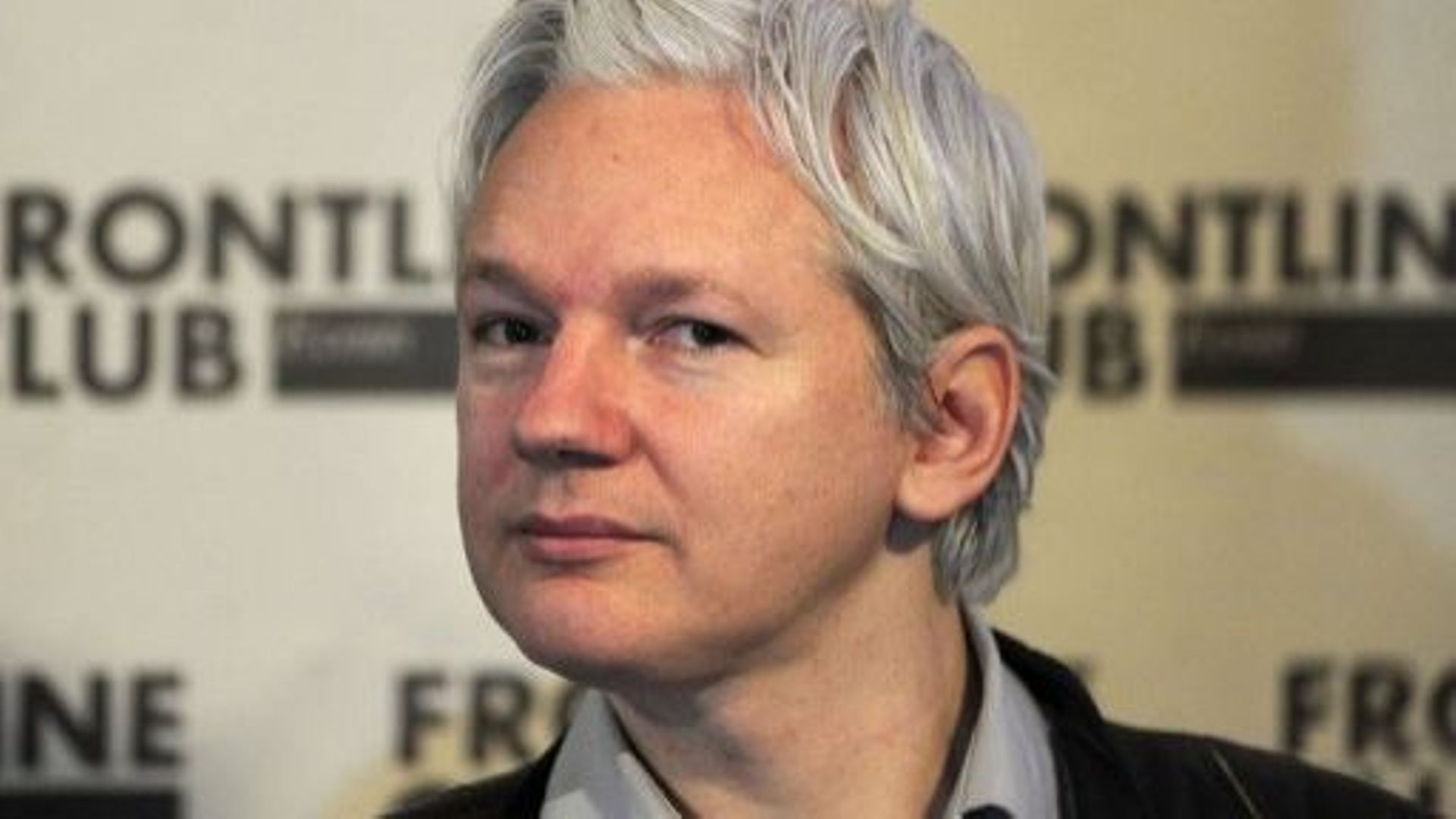 Wikileaks что это. Джулиан Ассанж. Джулиан Ассанж арт. Wikileaks 2010. Джулиан Ассандж биткойн.