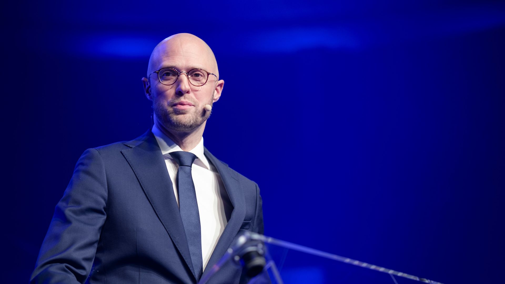 Formation bruxelloise : David Leisterh invite les négociateurs des six partis à une réunion ce jeudi à 16h30