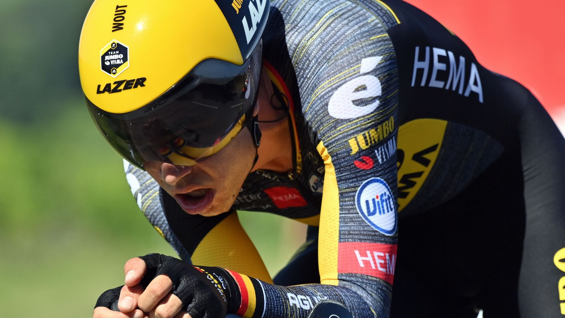 Wout van Aert lors du contre-la-montre du Tour de France reliant Libourne à Saint-Emilion.