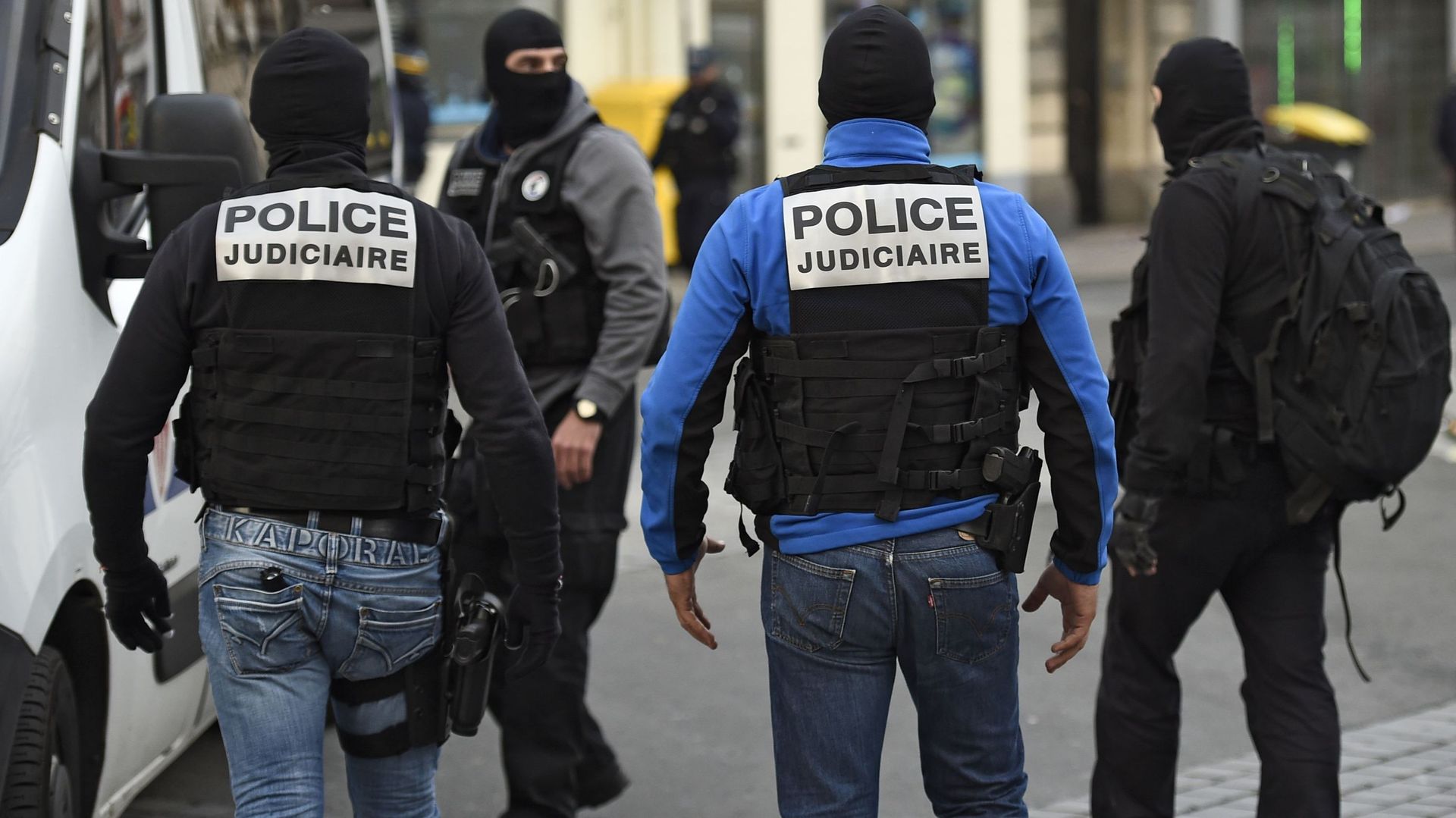 Galerie photo de l'opération policière à Saint-Denis - RTBF Actus