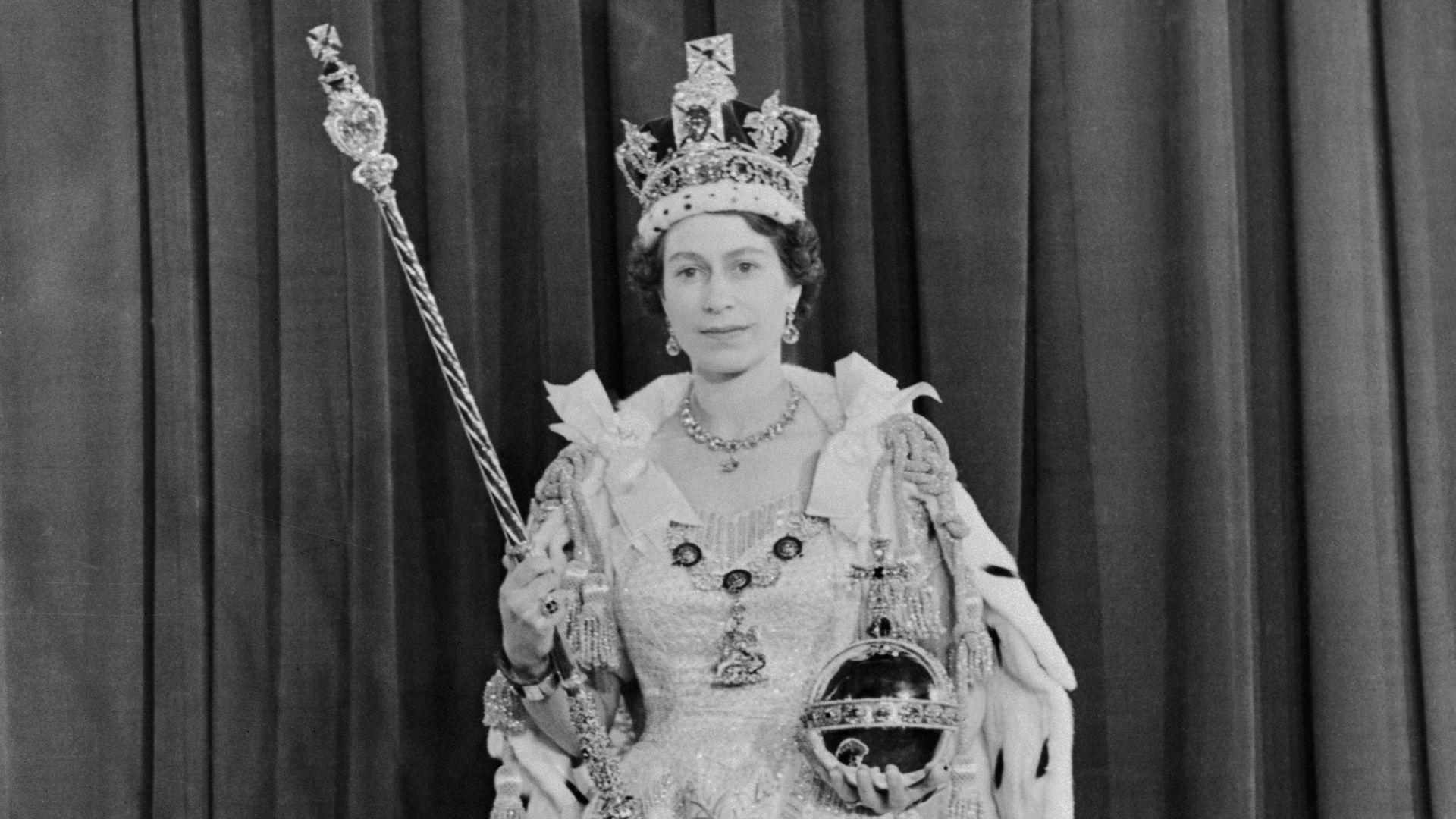 La Reine Elizabeth II après son Couronnement