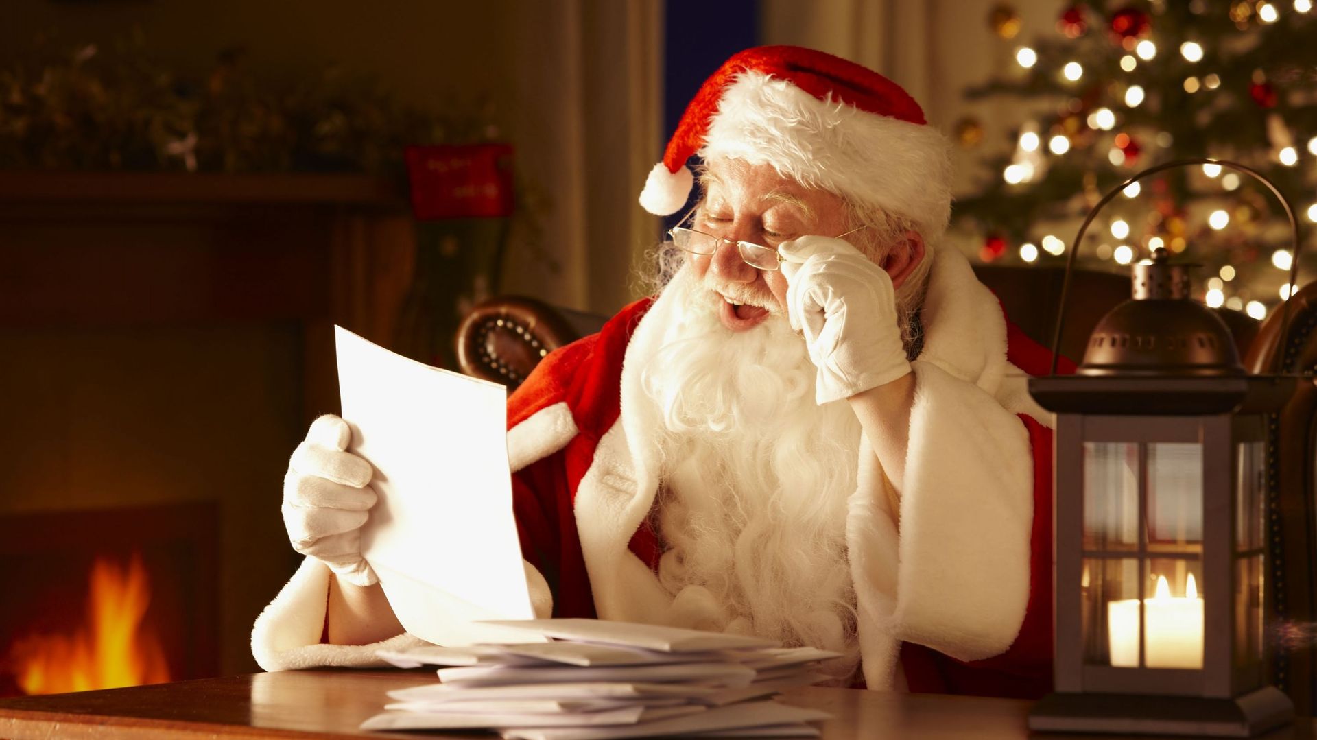En Allemagne, le bureau de poste du village de St Nikolaus a répondu à 30.000 lettres de Noël