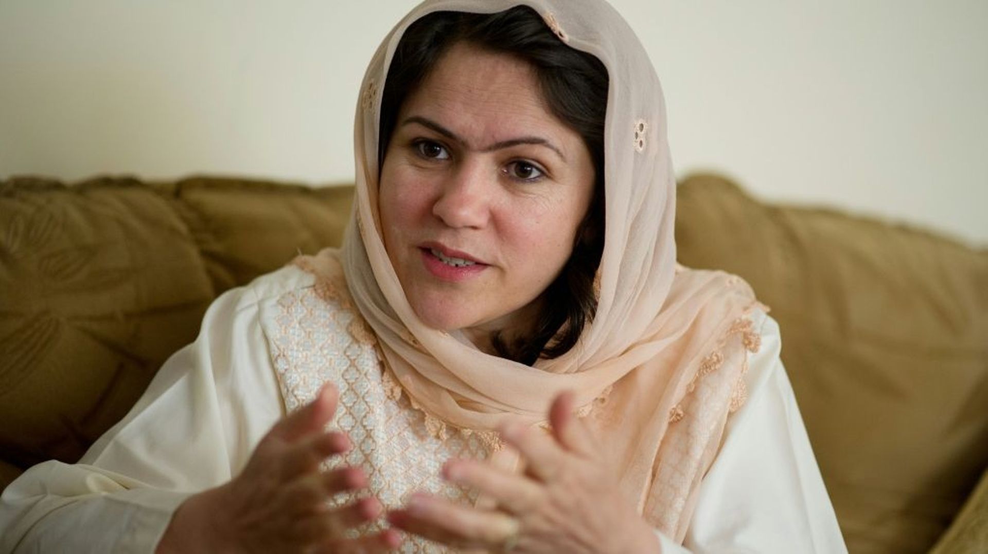 Fawzia Koofi lors d'un entretien avec l'AFP, chez elle à Kaboul le 3 mai 2012