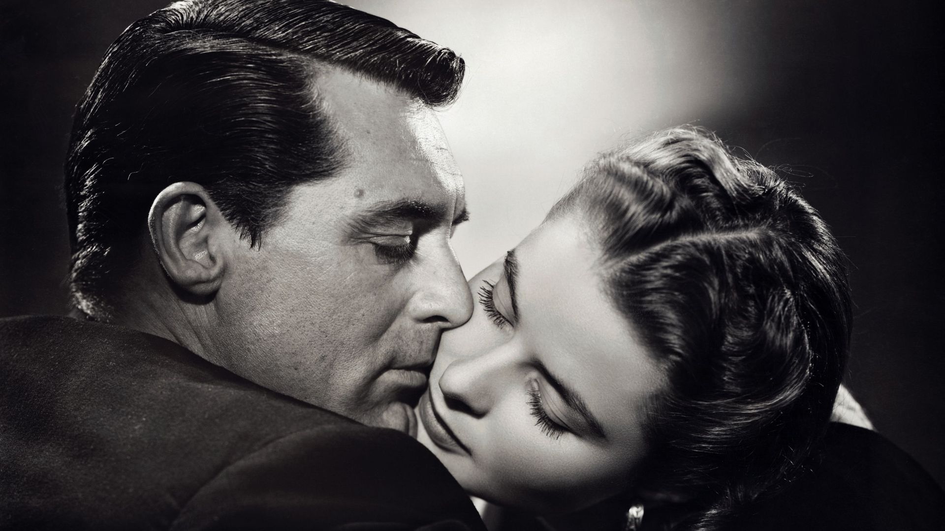 Cary Grant and Ingrid Bergman Kissing