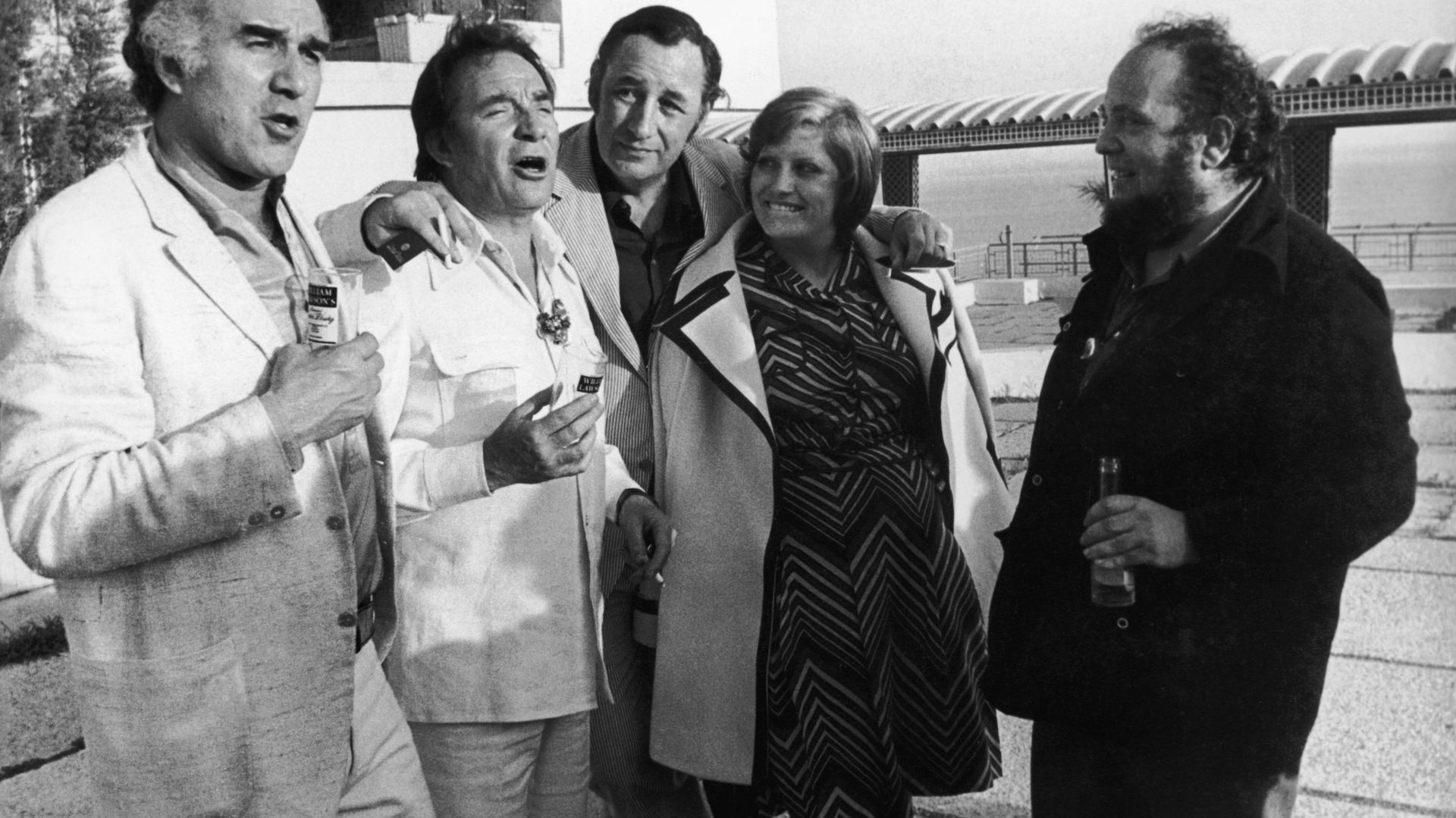 Les acteurs de 'La Grande Bouffe', de gauche à droite Michel Piccoli, Ugo Tognazzi, Philippe Noiret, Andrea Ferreol, avec le réalisateur Marco Ferreri, au Festival de Cannes 1973