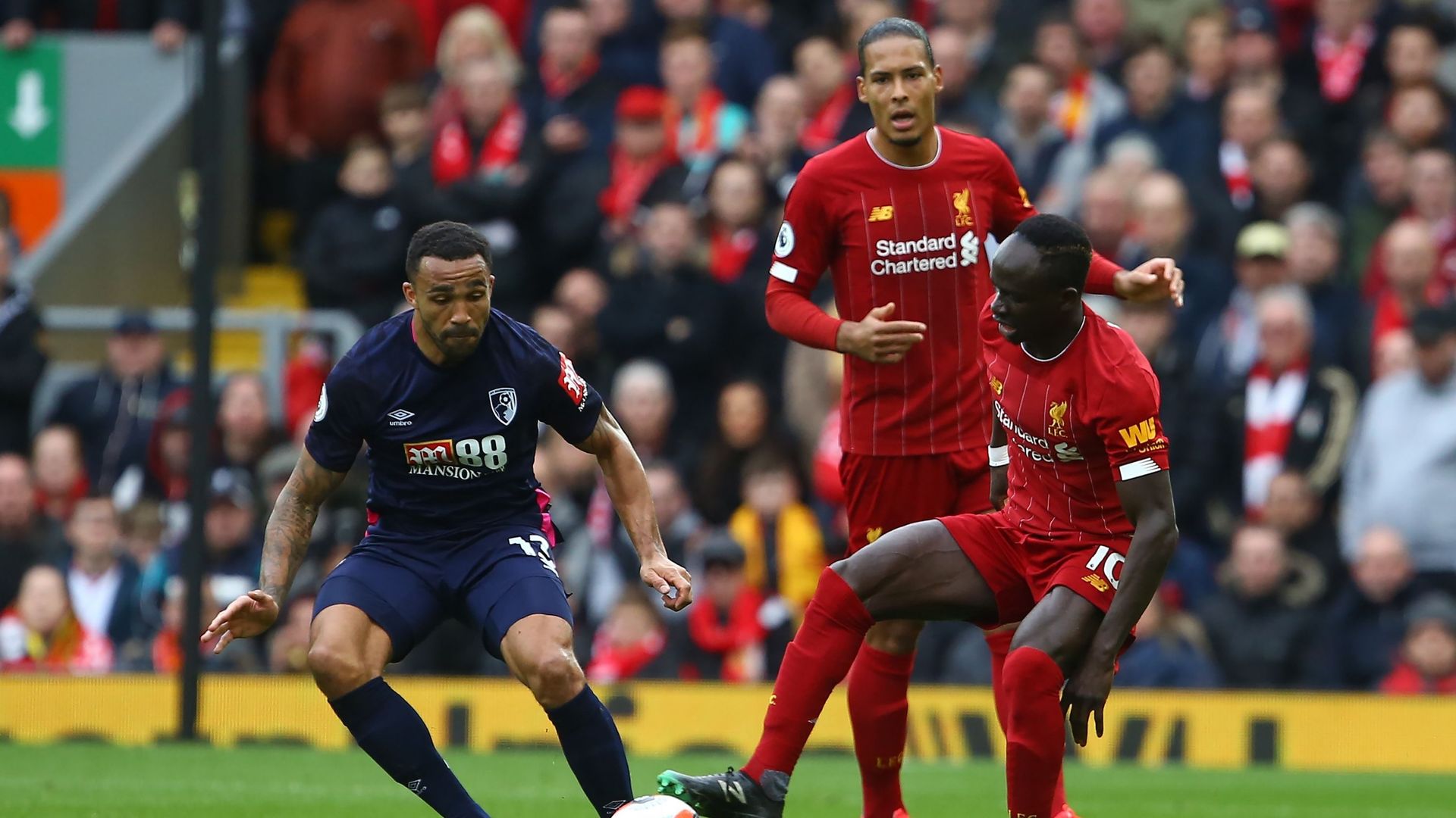 Liverpool s'est imposé 2-1 face à Bournemouth samedi à Anfield en ouverture de la 29e journée de Premier League. Salah et Mané se sont chargés d'inscrire les buts des Reds.