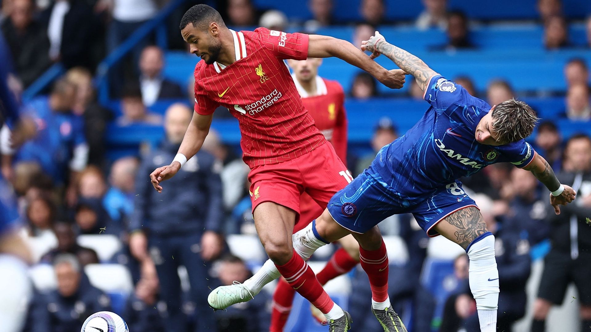 Direct commenté - Chelsea – Liverpool : 0-0, Lavia sur le banc chez les Blues, Wirtz aussi chez les Reds