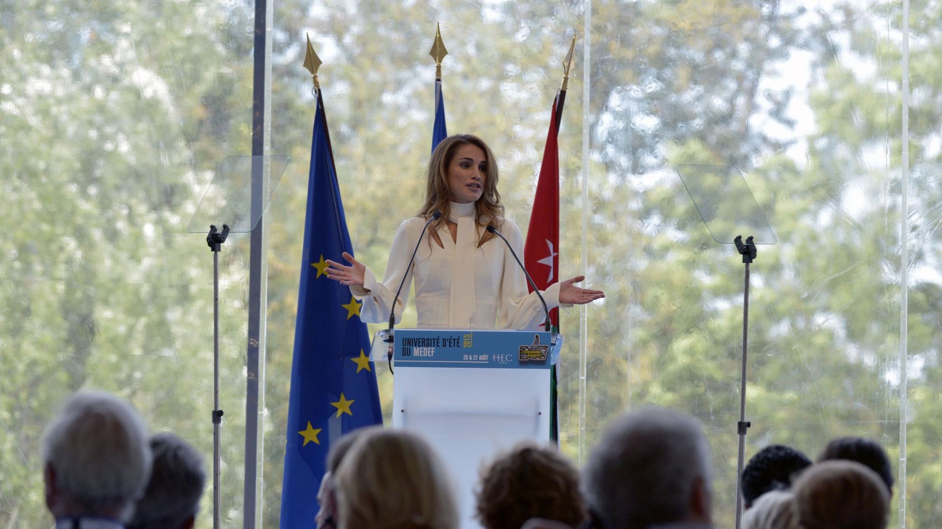 La reine Rania de Jordanie à l'université d'été du patronat français. 