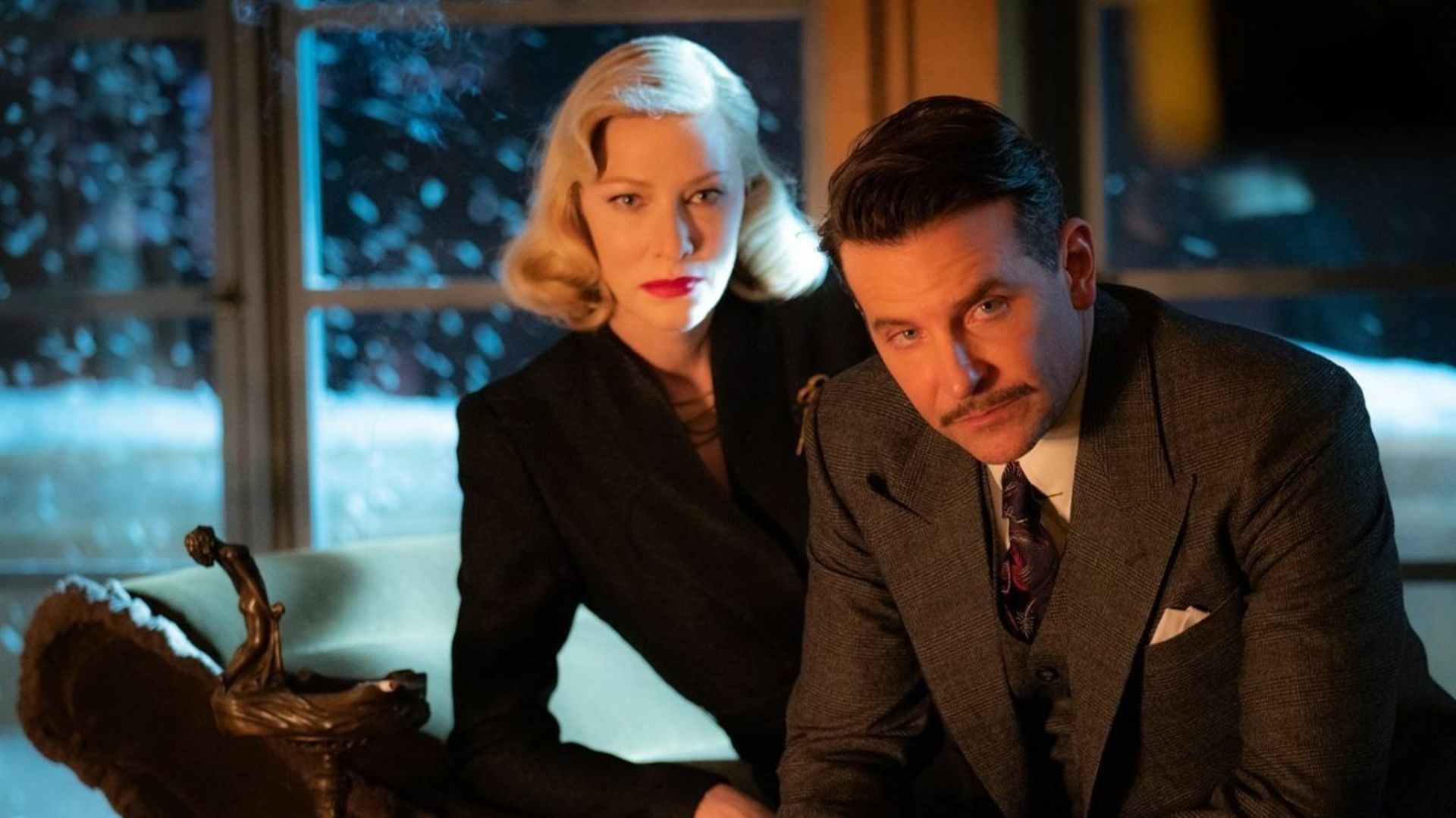 Cate Blanchett et Bradley Cooper dans "Nightmare Alley"
