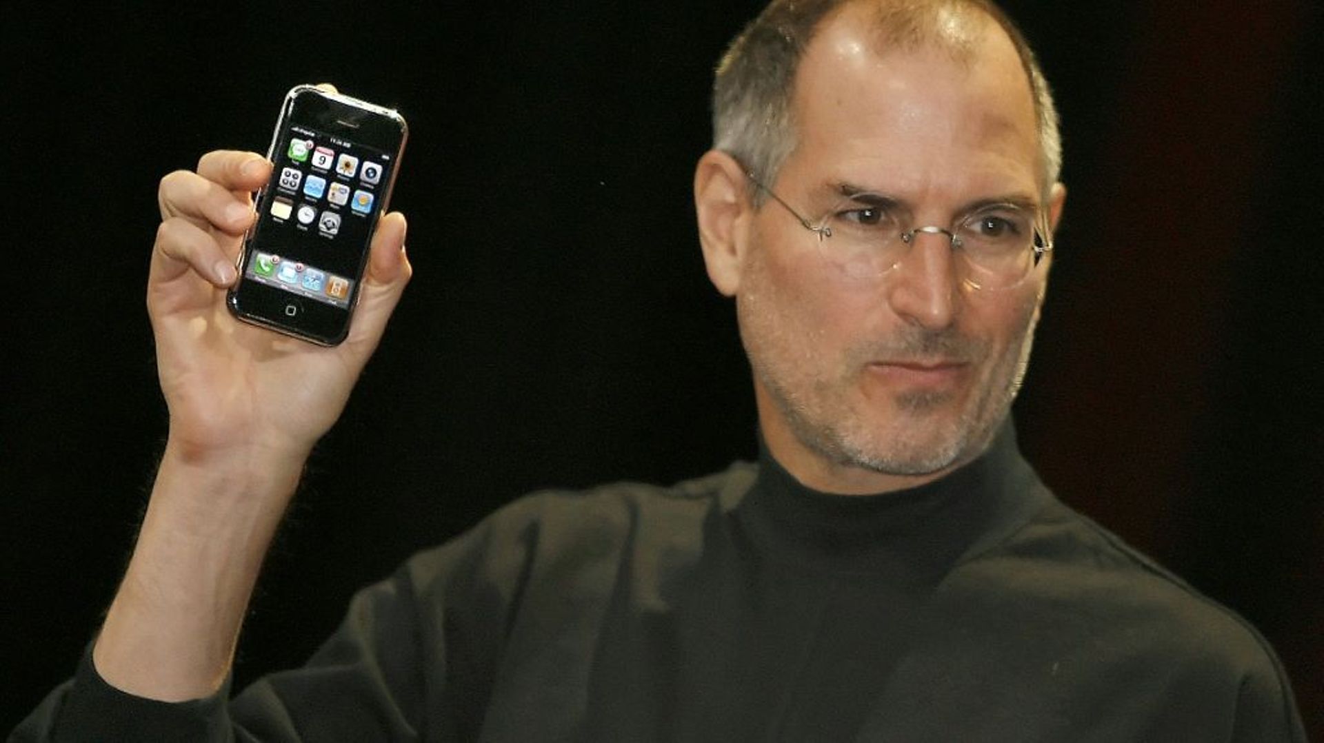 Steve Jobs présente l'iPhone en 2007