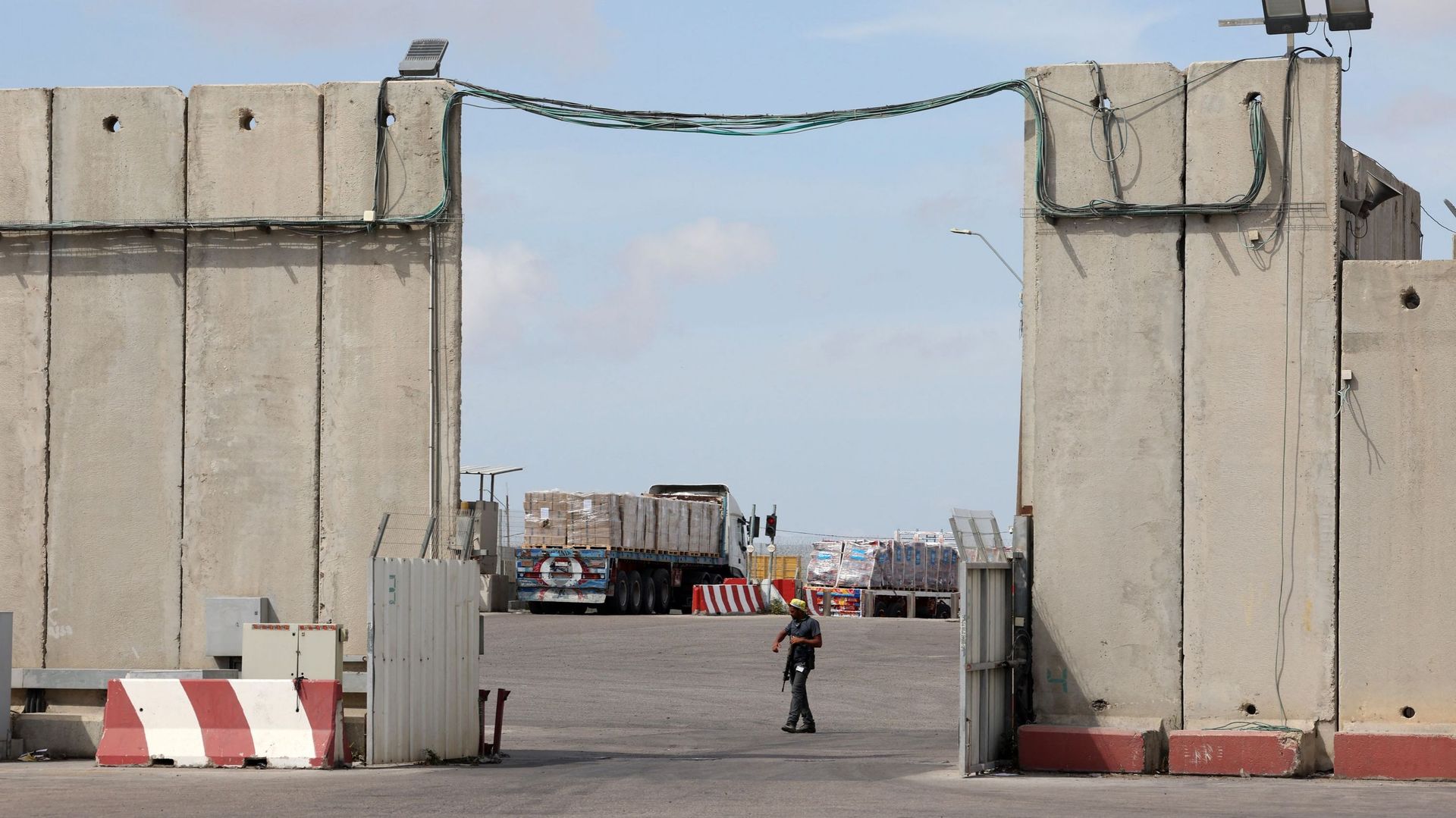 Guerre Israël - Gaza : '200 camions' d'aide se dirigent vers Gaza ...