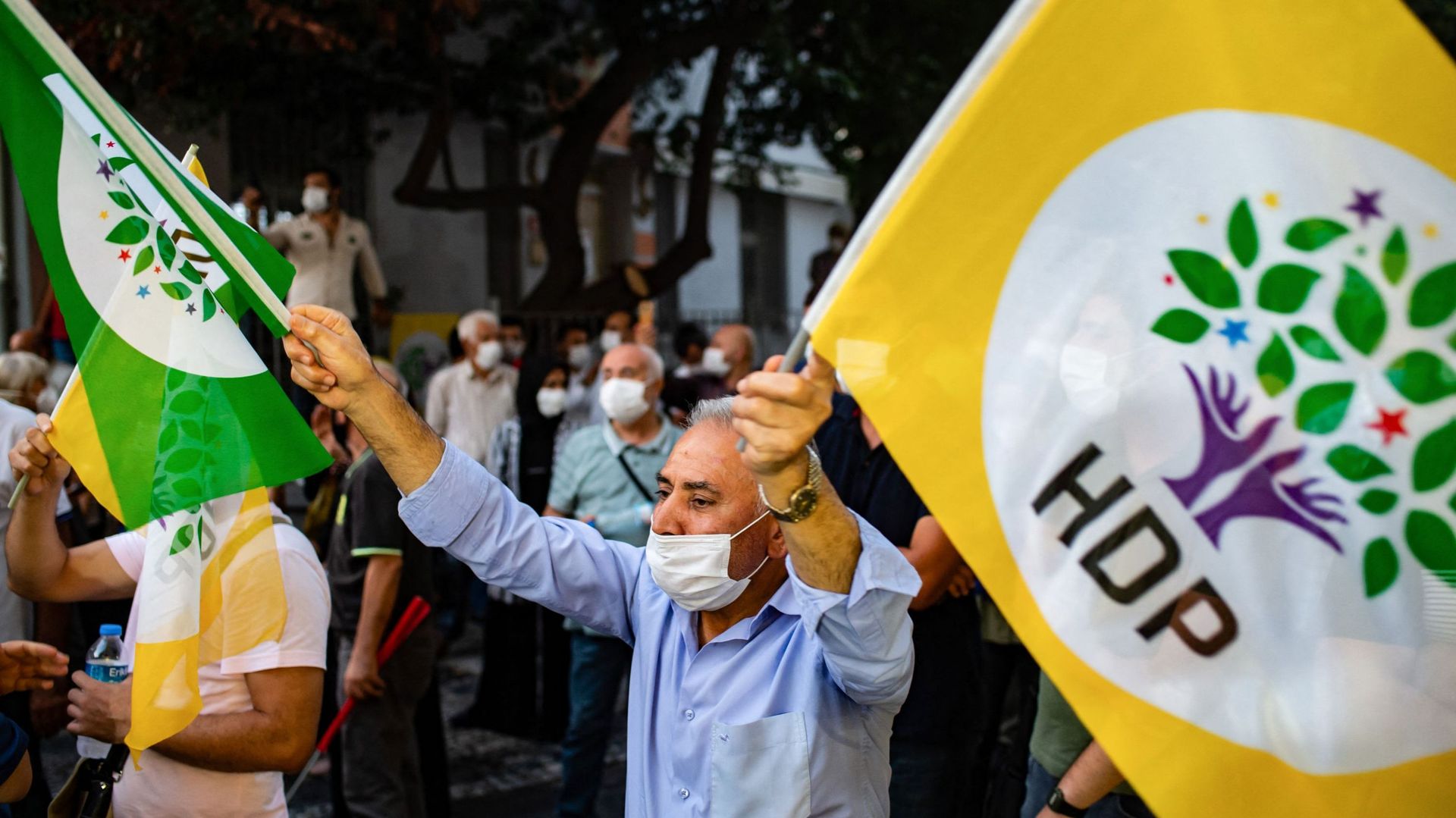 Un procureur estime que "les membres du HDP s'efforcent, par leurs déclarations et leurs actes, de détruire l'union indivisible entre l'Etat et la nation".