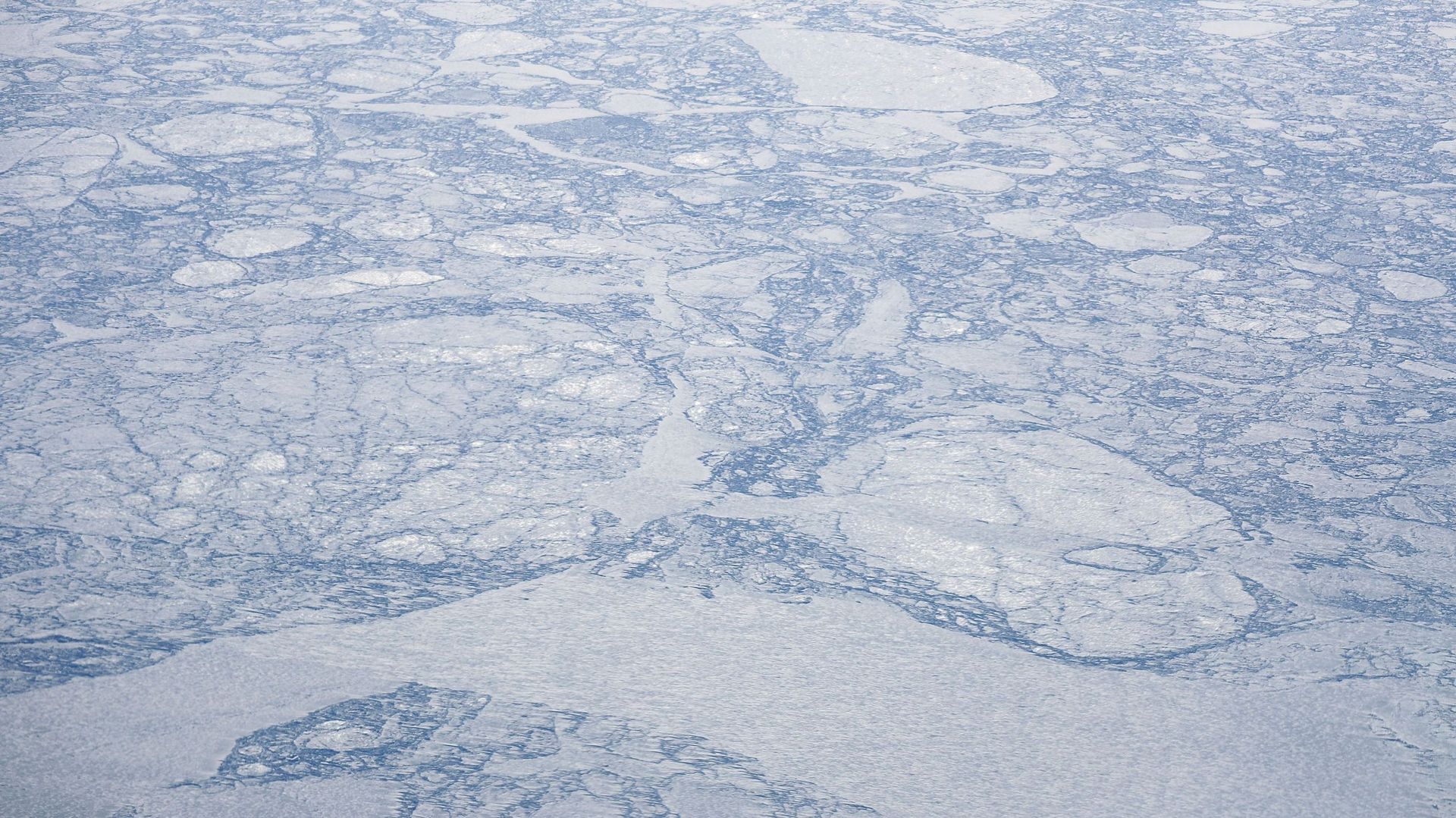arctique-la-plus-epaisse-couche-de-glace-a-commence-a-se-briser