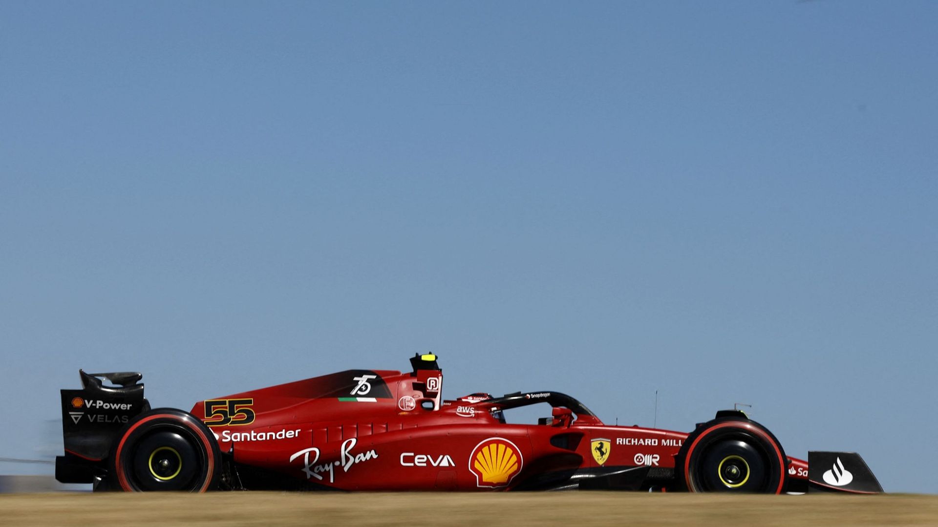 Carlos Sainz (Ferrari) a signé le meilleur temps de la première séance d’essais libres du Grand Prix des États-Unis de Formule 1, 19e des 22 manches du championnat du monde, vendredi à Austin.