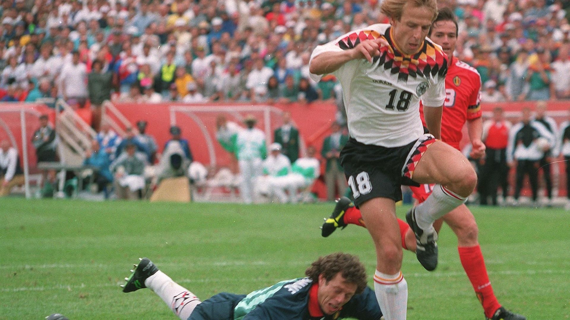 Preud'homme au tapis face à Klinsmann. 