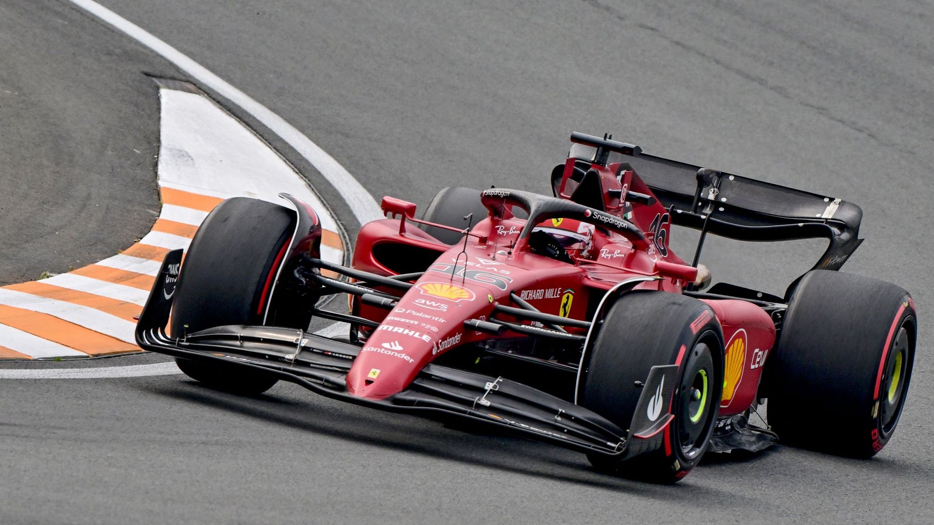 Ferrari domine les premiers essais libres à Monza. 