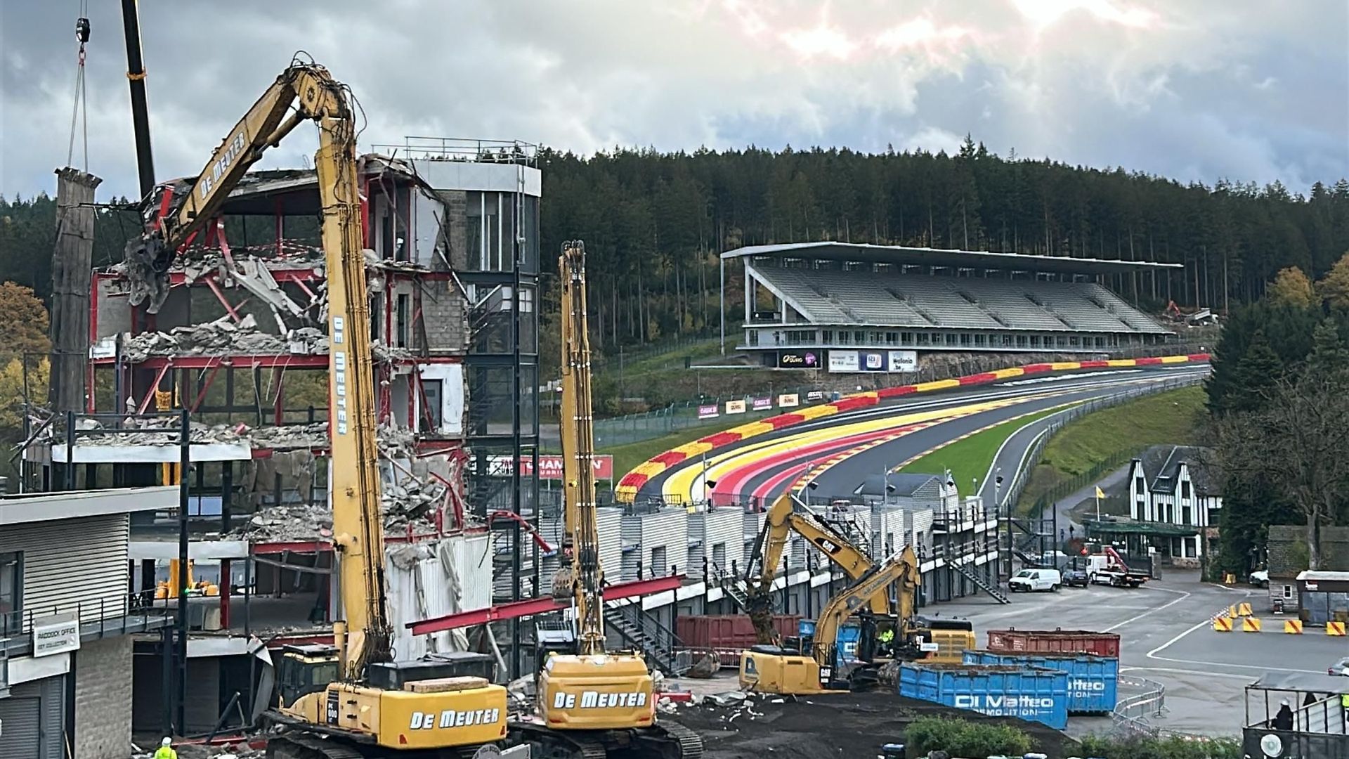 Spa Francorchamps : la démolition de la tour Uniroyal a débuté ce jeudi