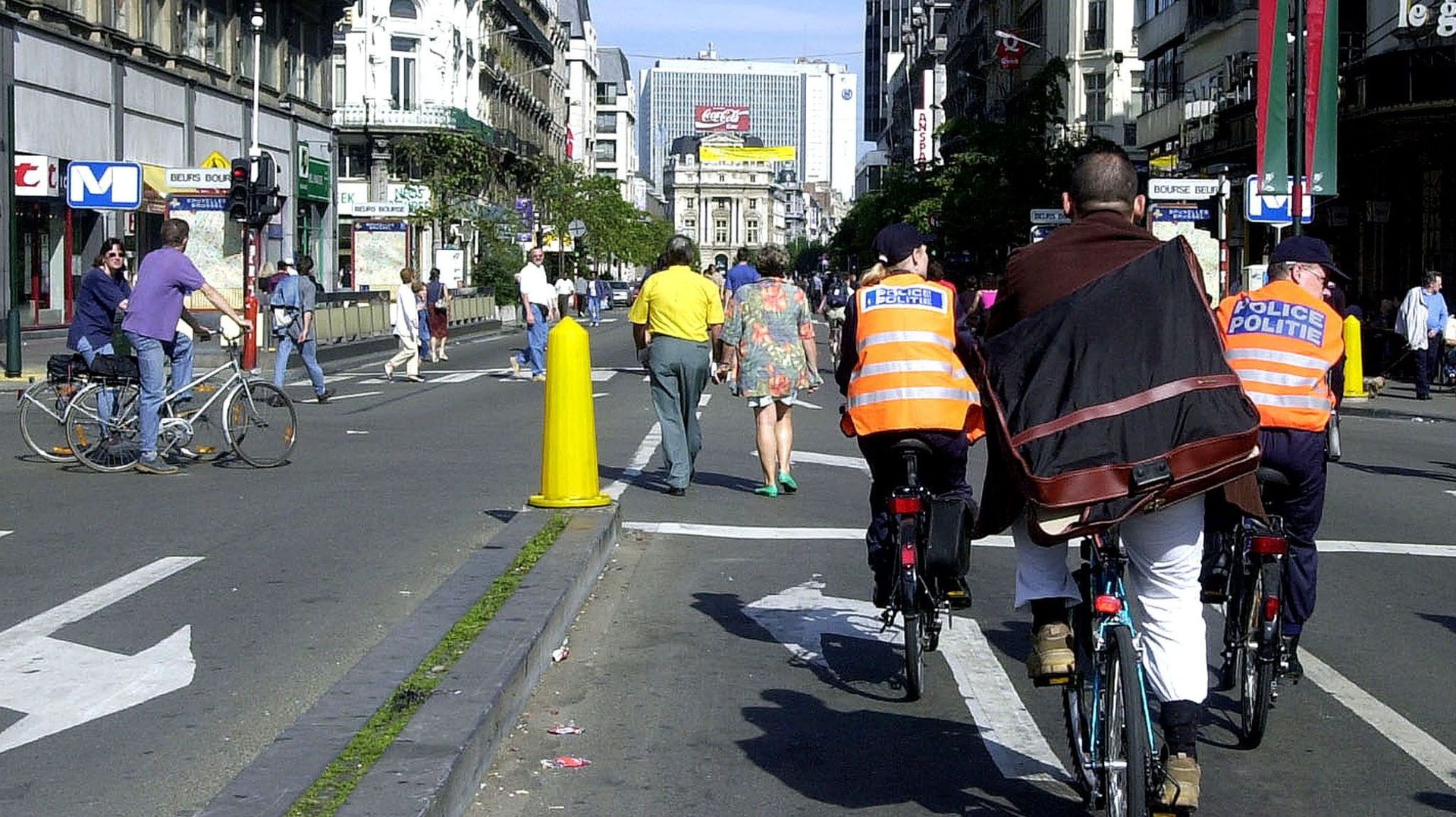 Les boulevards du centre, jadis dévolus aux voitures, réservés aux modes alternatifs le 24 septembre 2000.