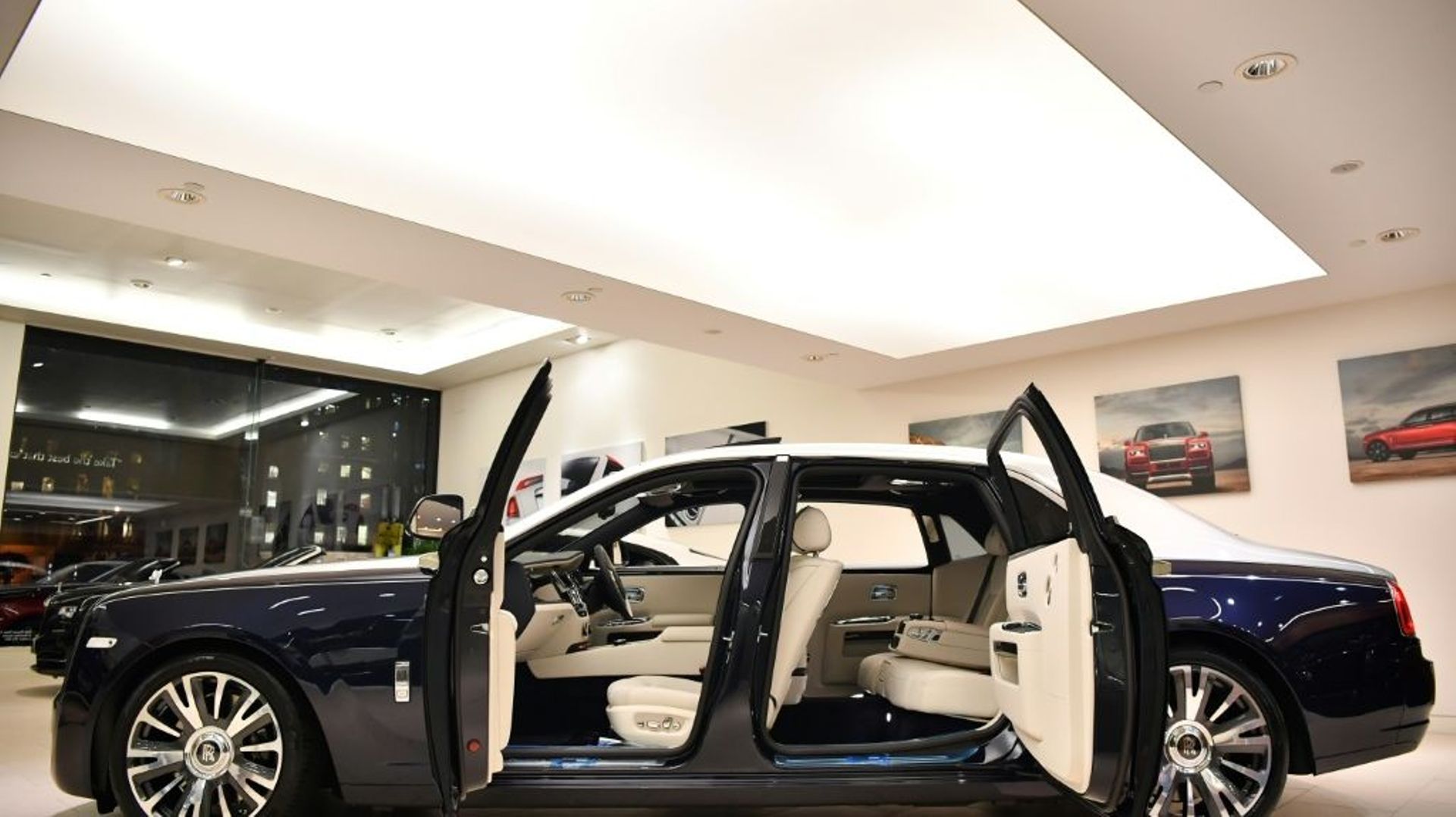 Une Rolls-Royce Ghost présentée dans un showroom dans le centre de Londres, le 9 janvier 2019