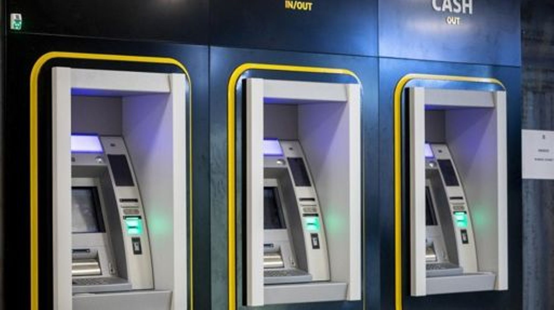 Nuovi bancomat: il governo federale è costretto a rivelare il suo accordo con Batopen