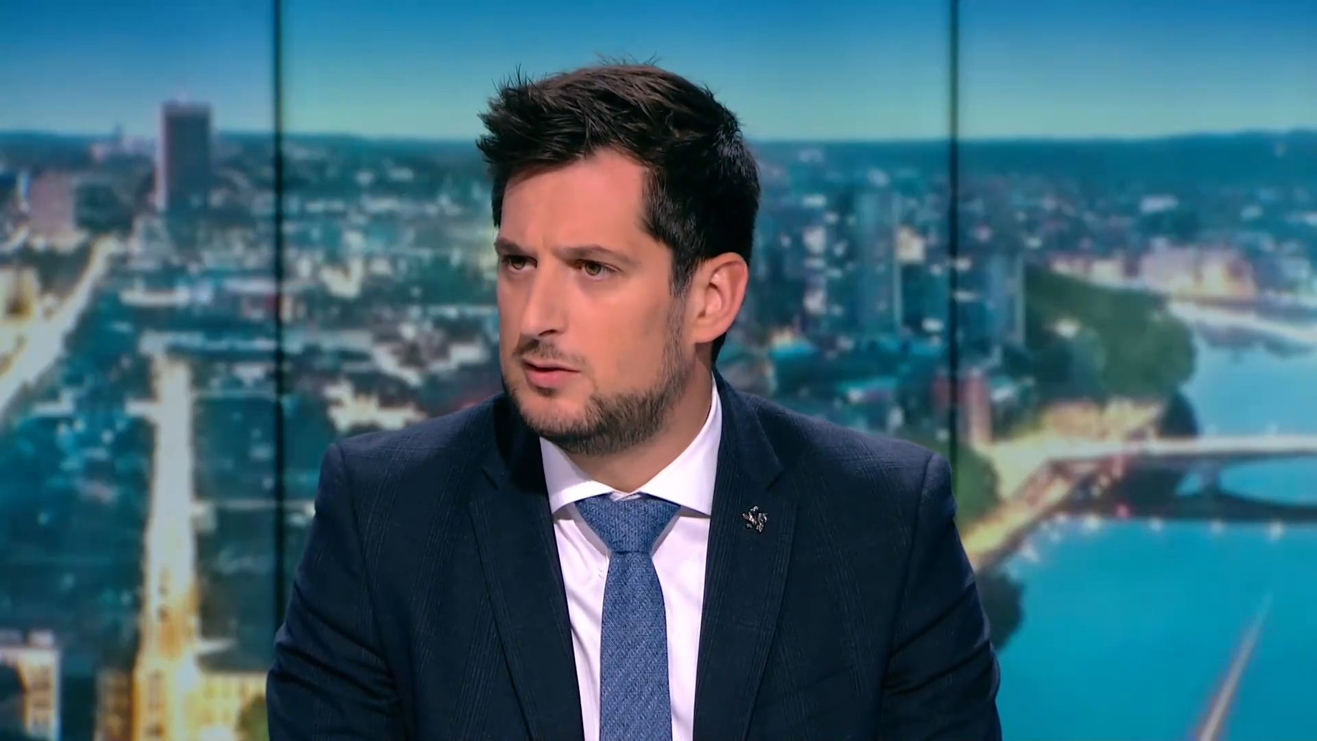 Wallonie : "l'État a toujours vécu au-dessus de ses moyens" selon Adrien Dolimont, ministre-président.