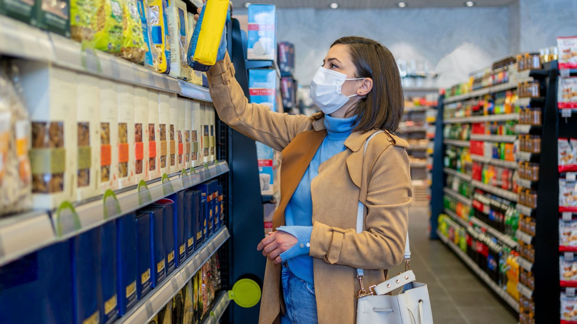 Courses au supermarché pendant la pandémie