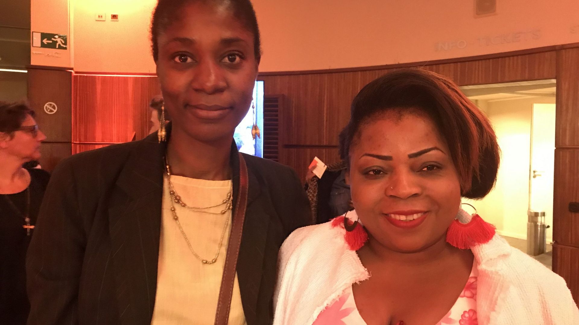 Rosine Mbakam et Sabine lors de l'avant-première au cinéma Flagey