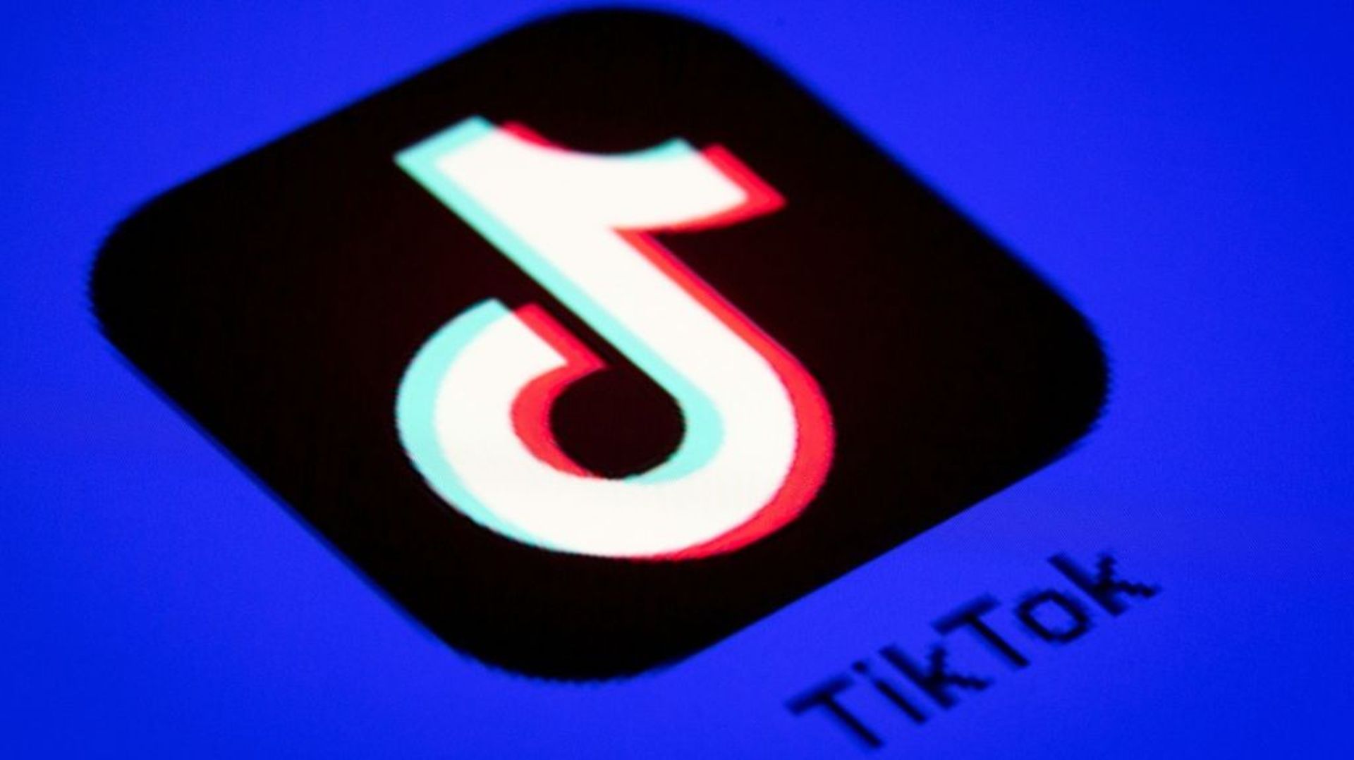 TikTok souhaite se coordonner avec neuf autres géants des réseaux sociaux pour identifier et retirer rapidement des plateformes des images ultra-violentes, dont celles de suicide