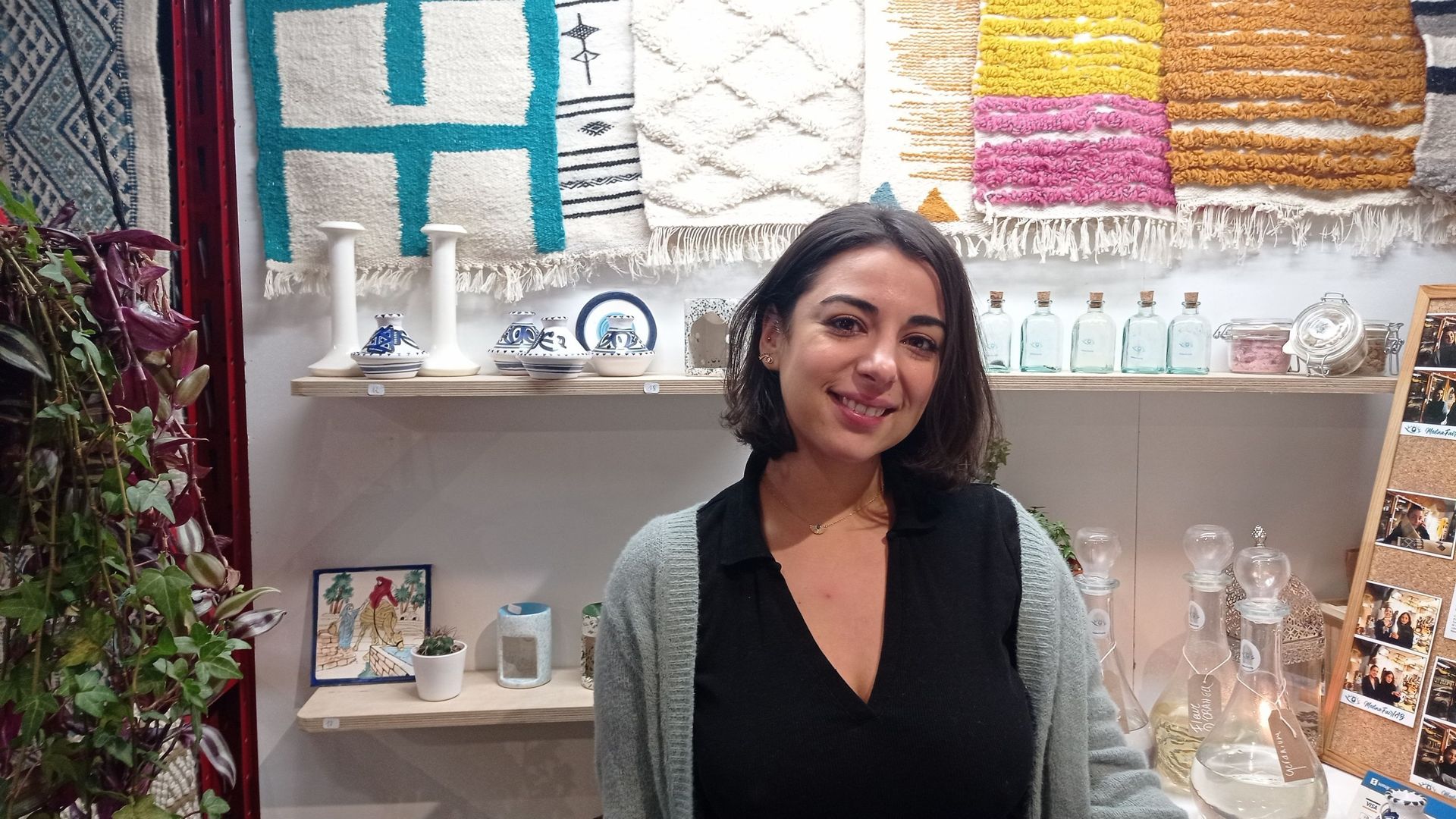 Ons Bouslama est une entrepreneuse belgo-tunisienne installée à Bruxelles. Son objectif est de valoriser l’artisanat tunisien dans son projet Médina FairLab.