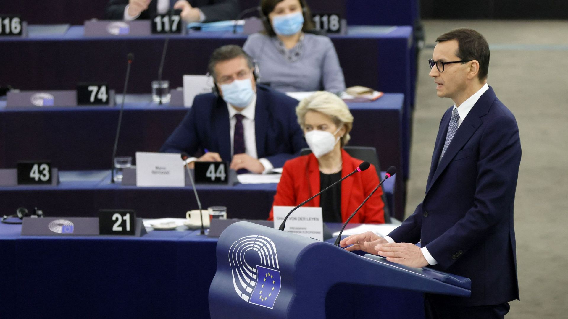 Le premier ministre polonais et la présidente de la Commission Ursula Von der Leyen ne regardent pas vraiment dans la même direction européenne en ce moment